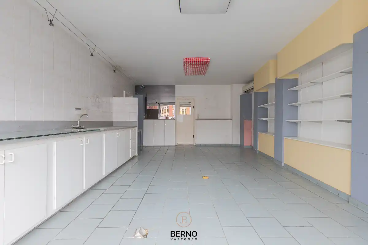 Woning met polyvalente benedenruimte foto 14