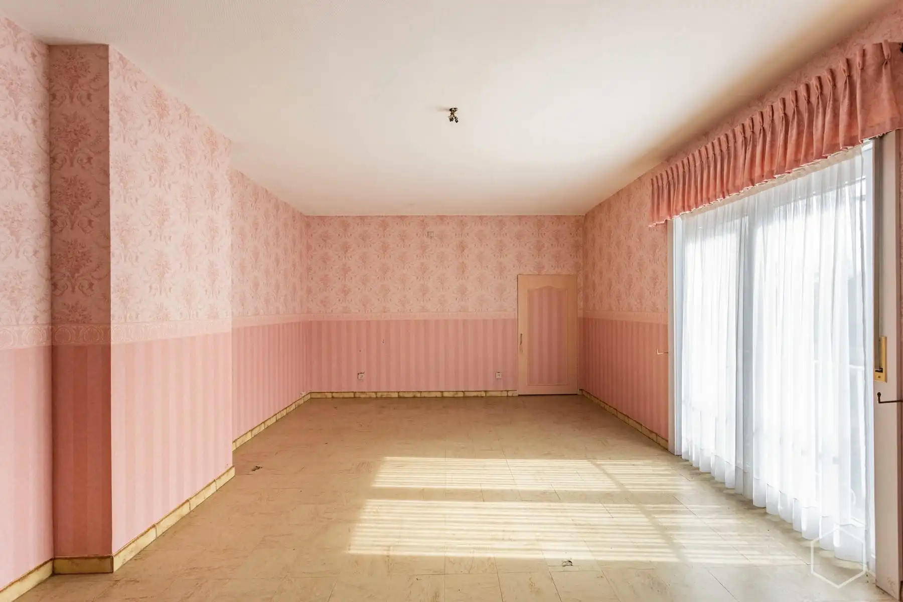 Te renoveren open bebouwing op 12a 59ca met garage van 290m² foto 13
