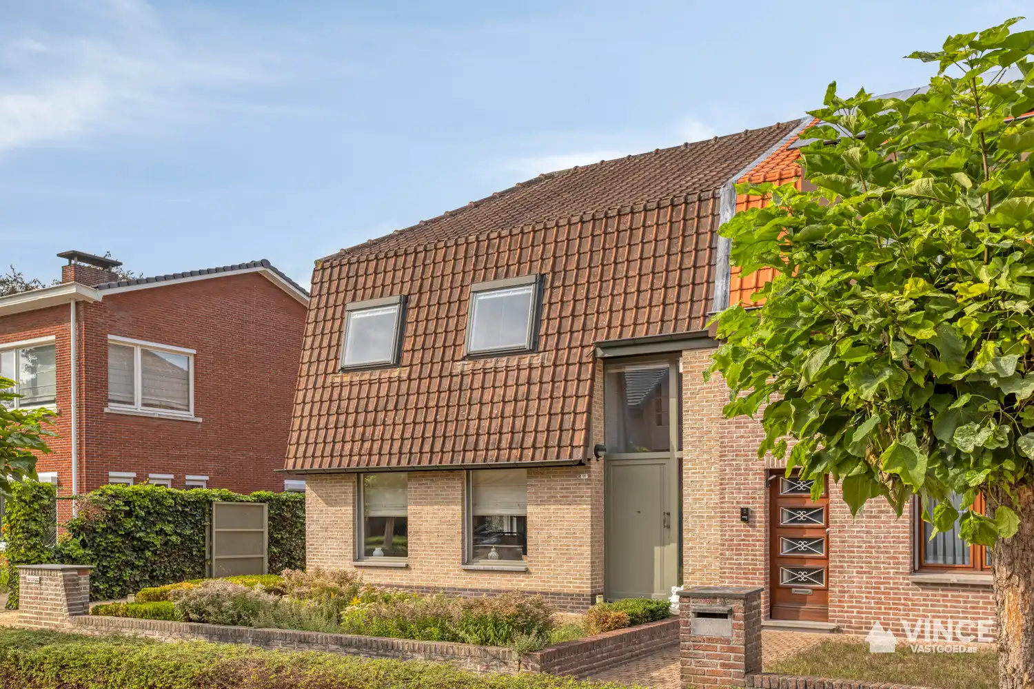 Instapklare, half-open woning met tuin in hartje Mariaburg foto 2