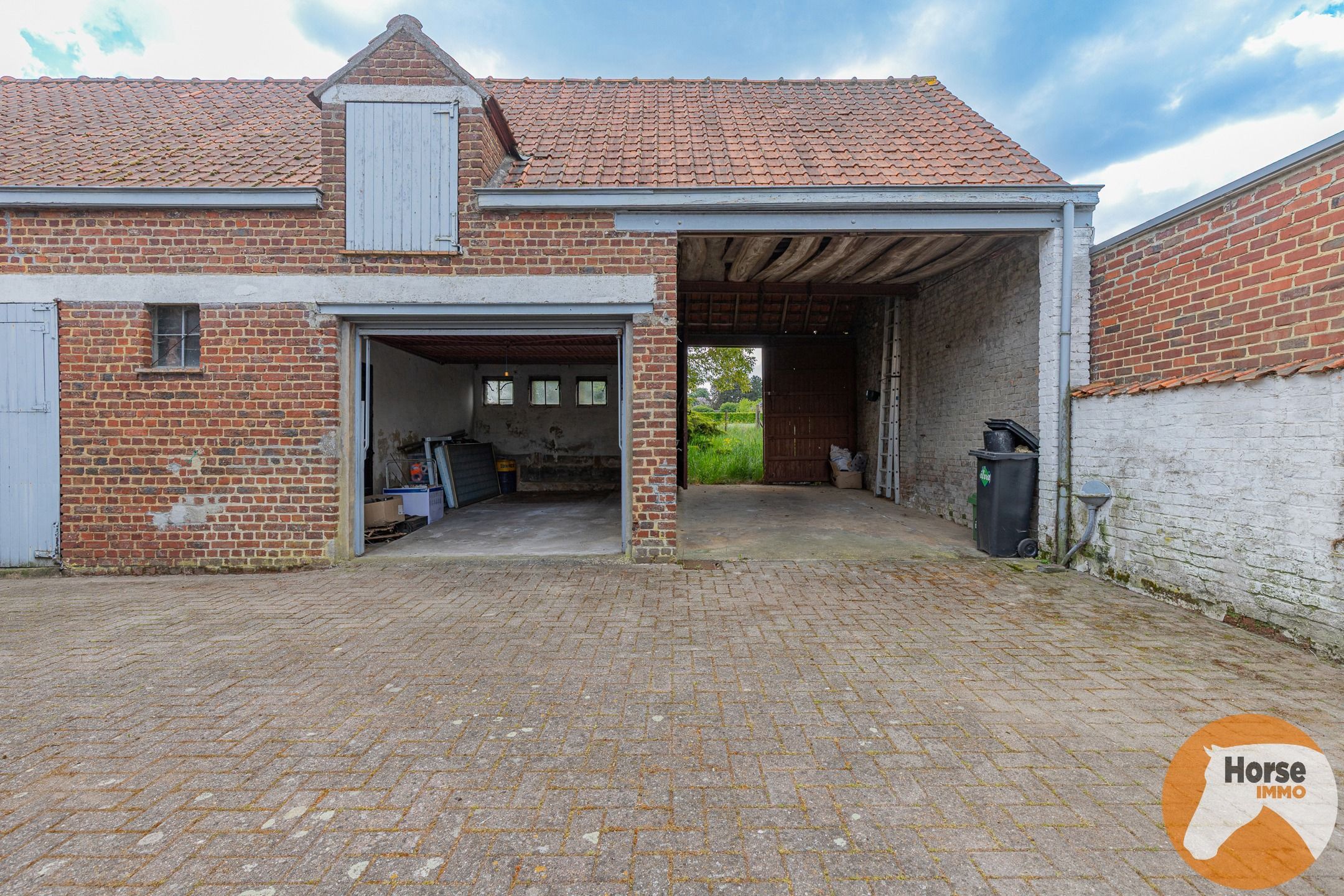 BURST - Te renoveren woning met tal van mogelijkheden foto 26