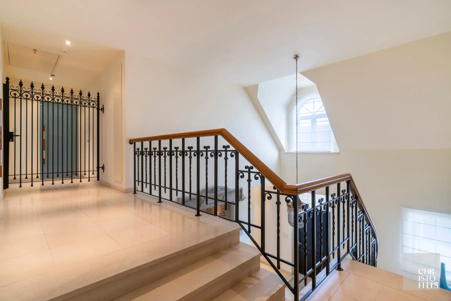 Riante villa (481 m²) met vrij zicht op een perceel van 25a67ca foto 16