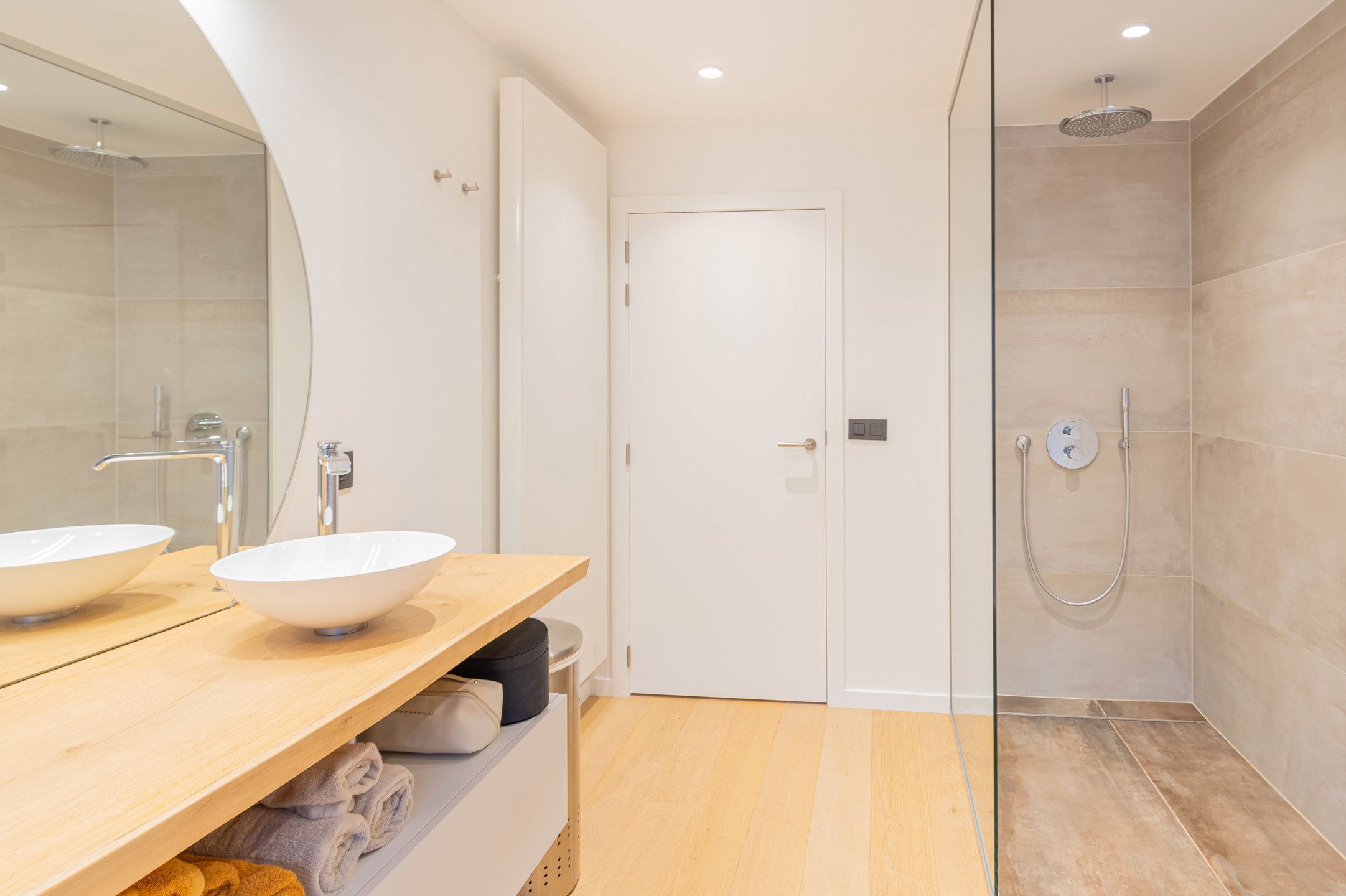 Moderne HOB met 4 (mogelijk 5) kamers en dubbele garage foto 22