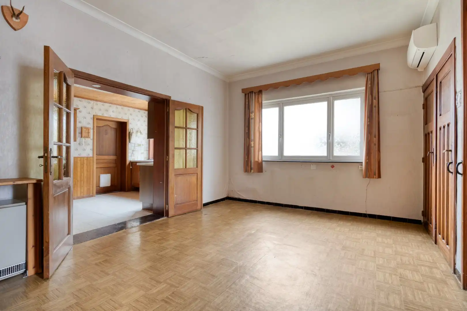 Hoevewoning met binnenkoer, stallen en tuin in landelijke dorpsligging te Nerem foto 9