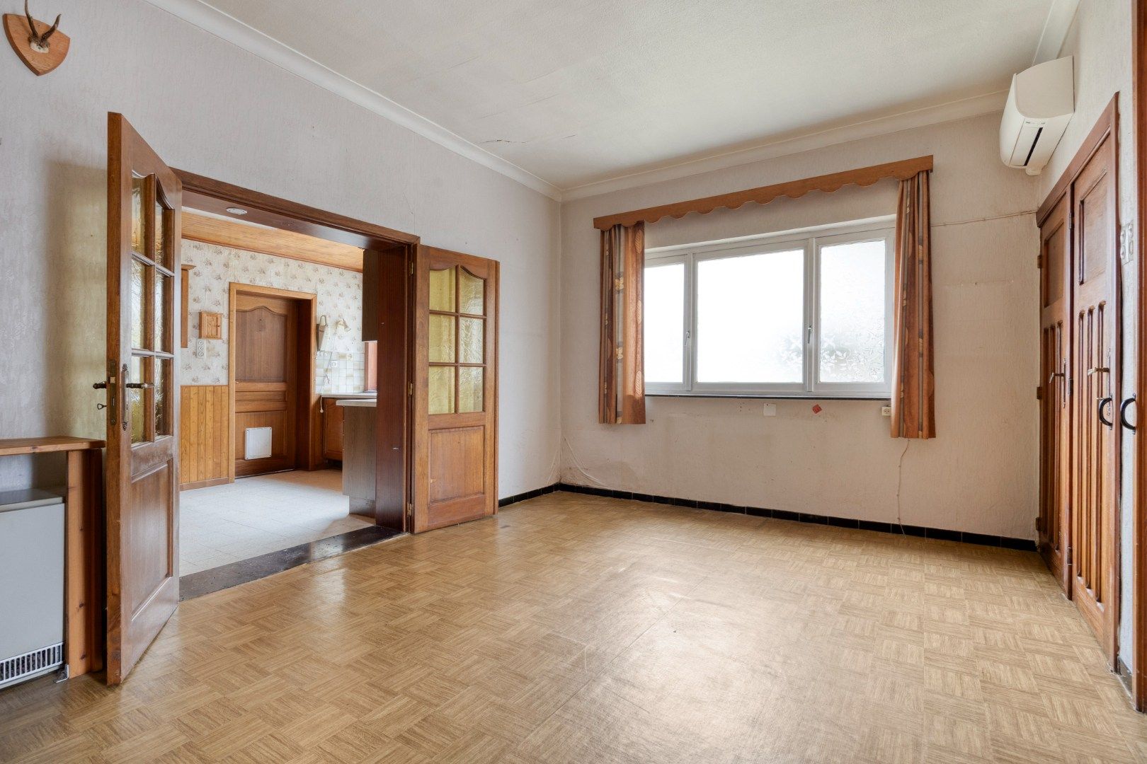 Hoevewoning met binnenkoer, stallen en tuin in landelijke dorpsligging te Nerem foto 9