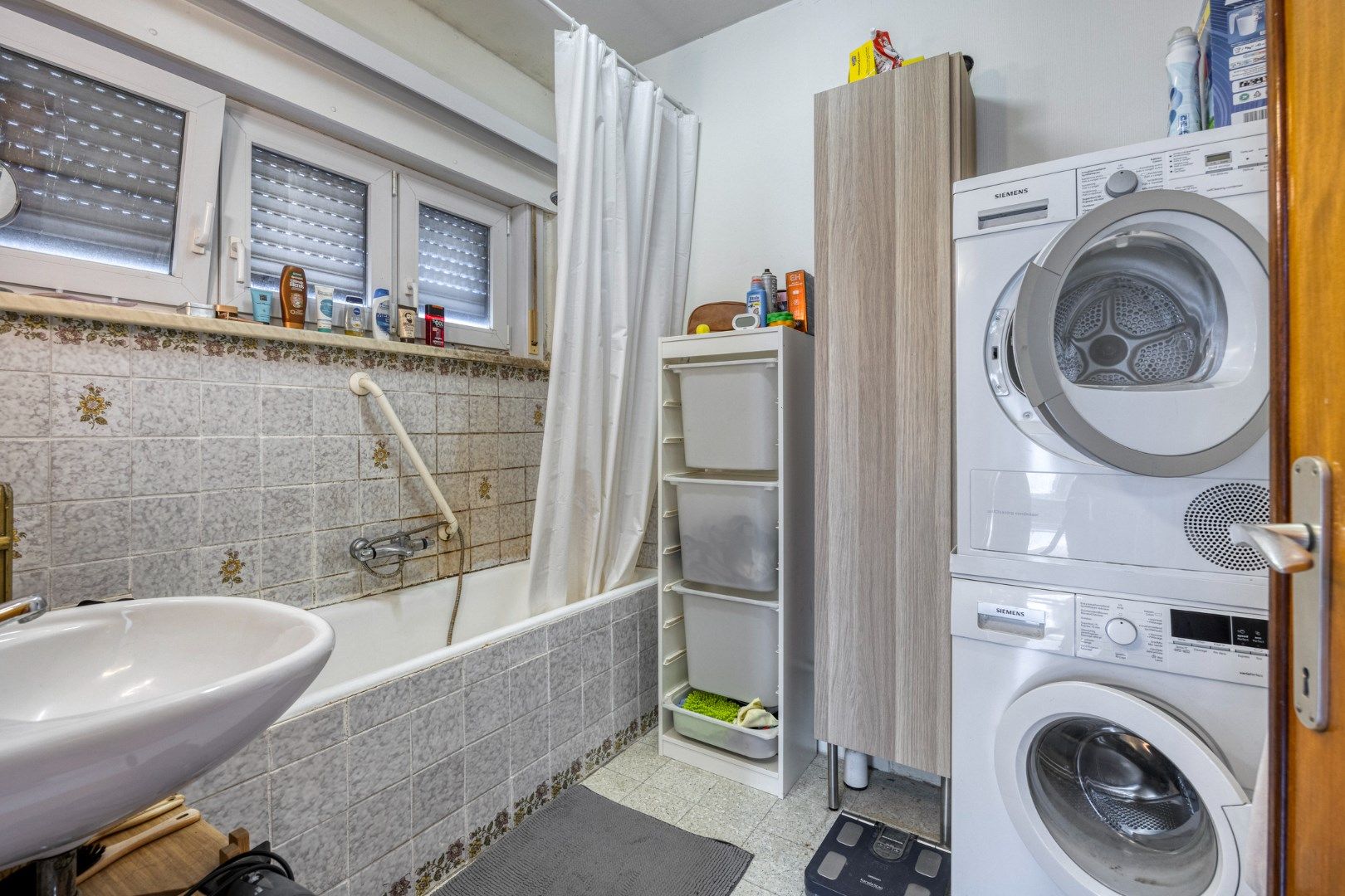 Te renoveren vrijstaande woning met 3 slaapkamers op 695 m² te OLV Olen ! foto 11