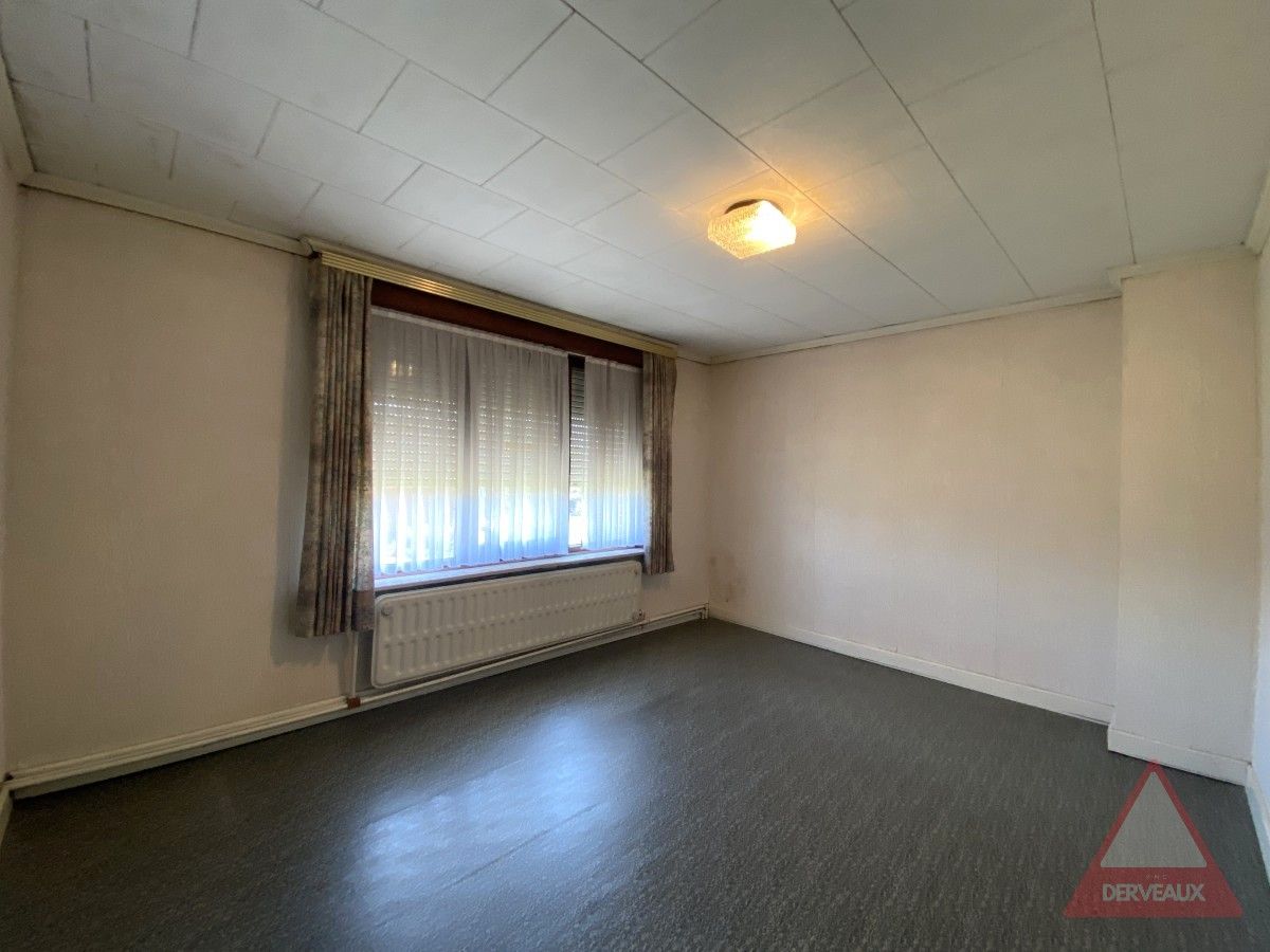 Zonnebeke - Woning met landelijke ligging en loods foto 10