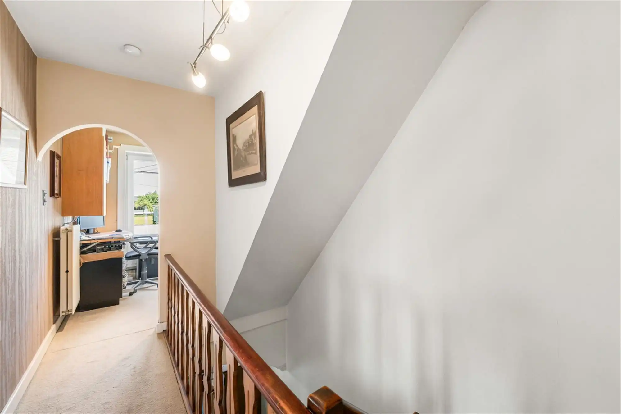 KARAKTERVOLLE HALFOPEN BEBOUWING met 3 slpks & apart bijgebouw op een perceel van ca. 1.226m² foto 15