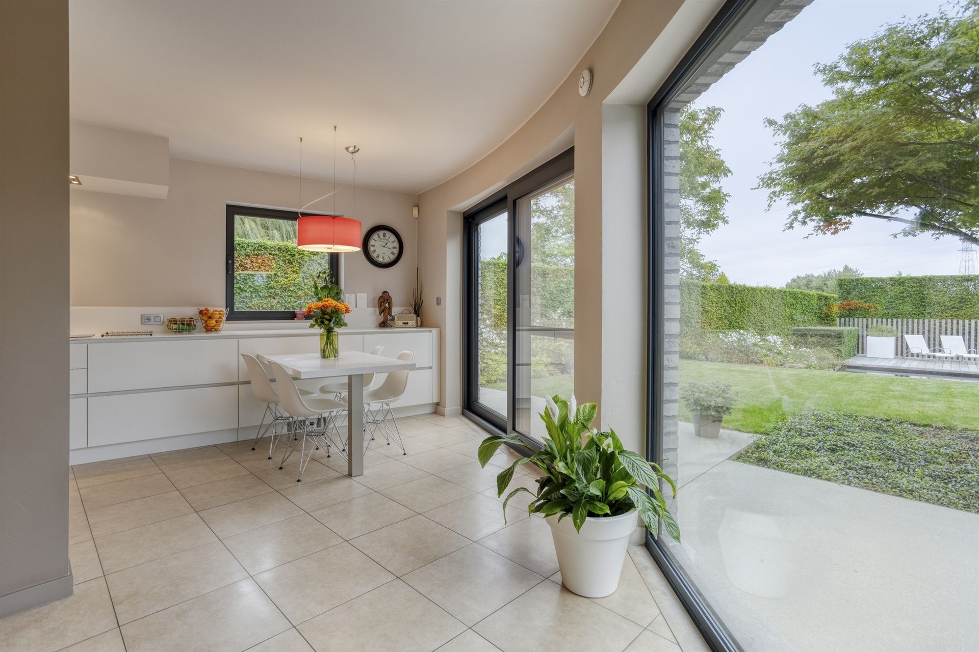 Prachtig uitgeruste villa foto 17