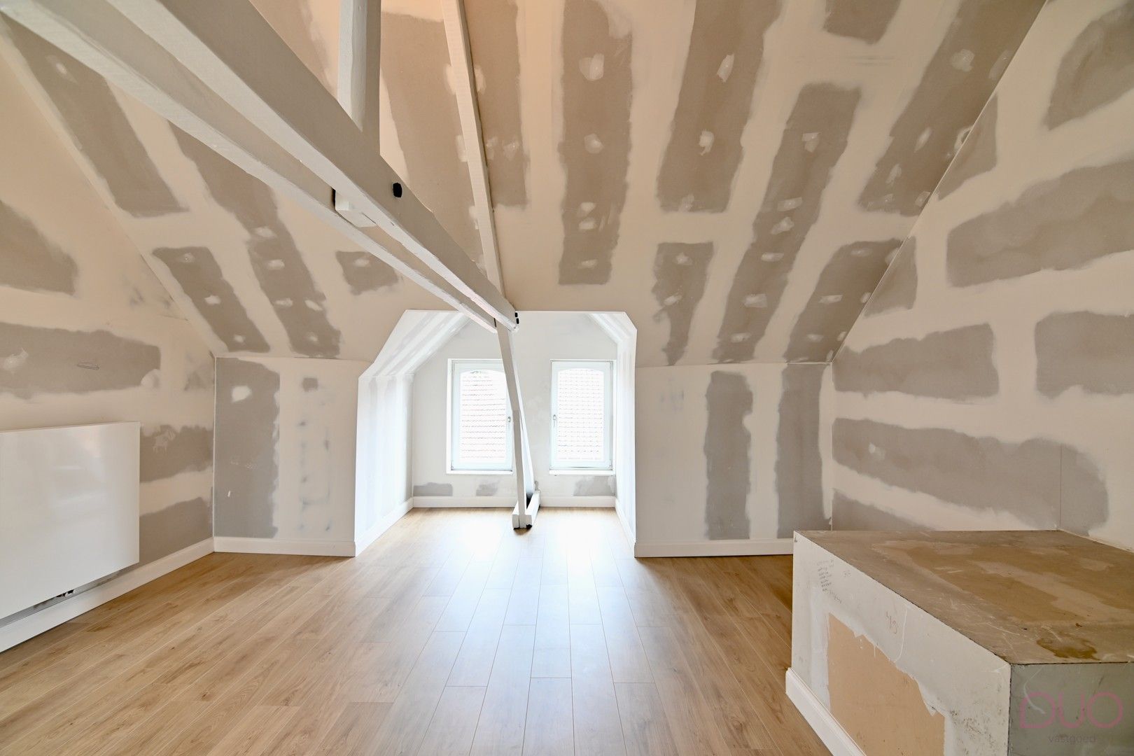 Instapklare herenwoning in het hartje van Sint-Truiden met 6 slaapkamers foto 19