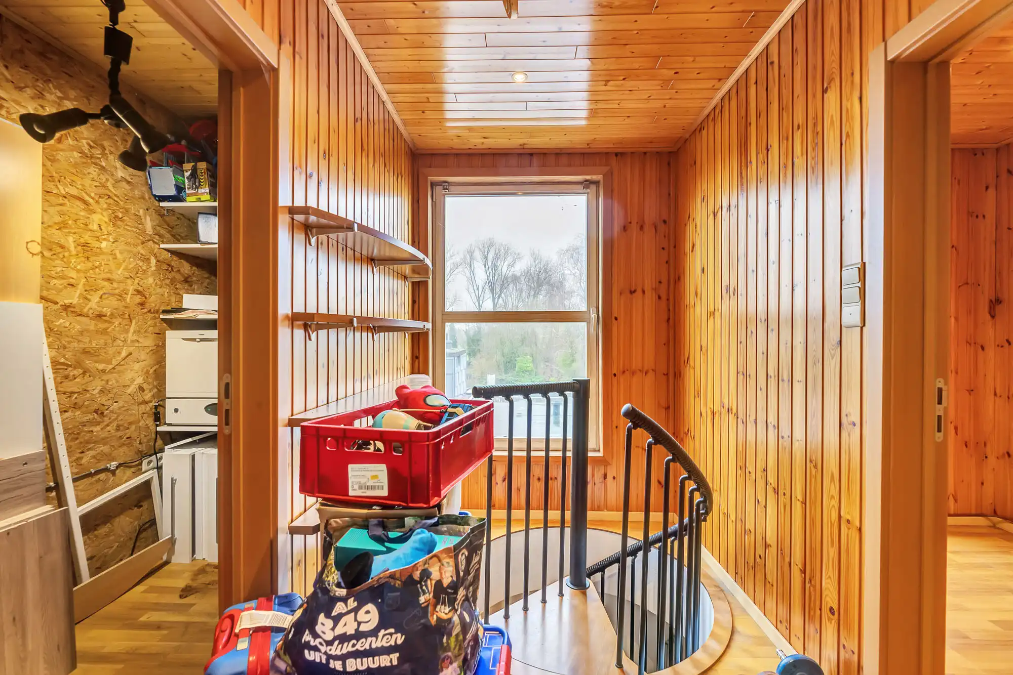 Handelswoning op goede ligging foto 24