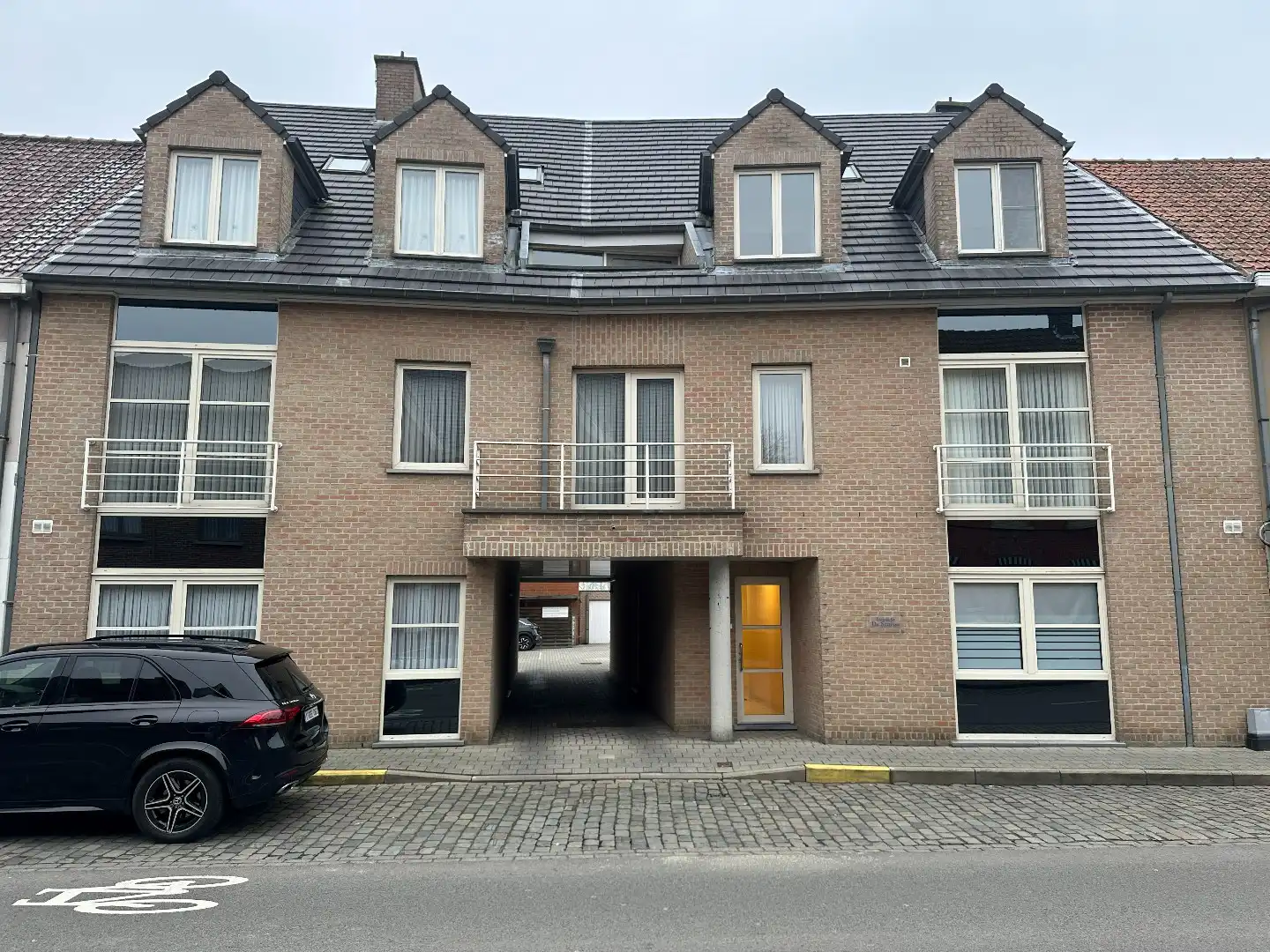 Appartement met 1 slaapkamer en terras, Ruddervoorde foto {{pictureIndex}}
