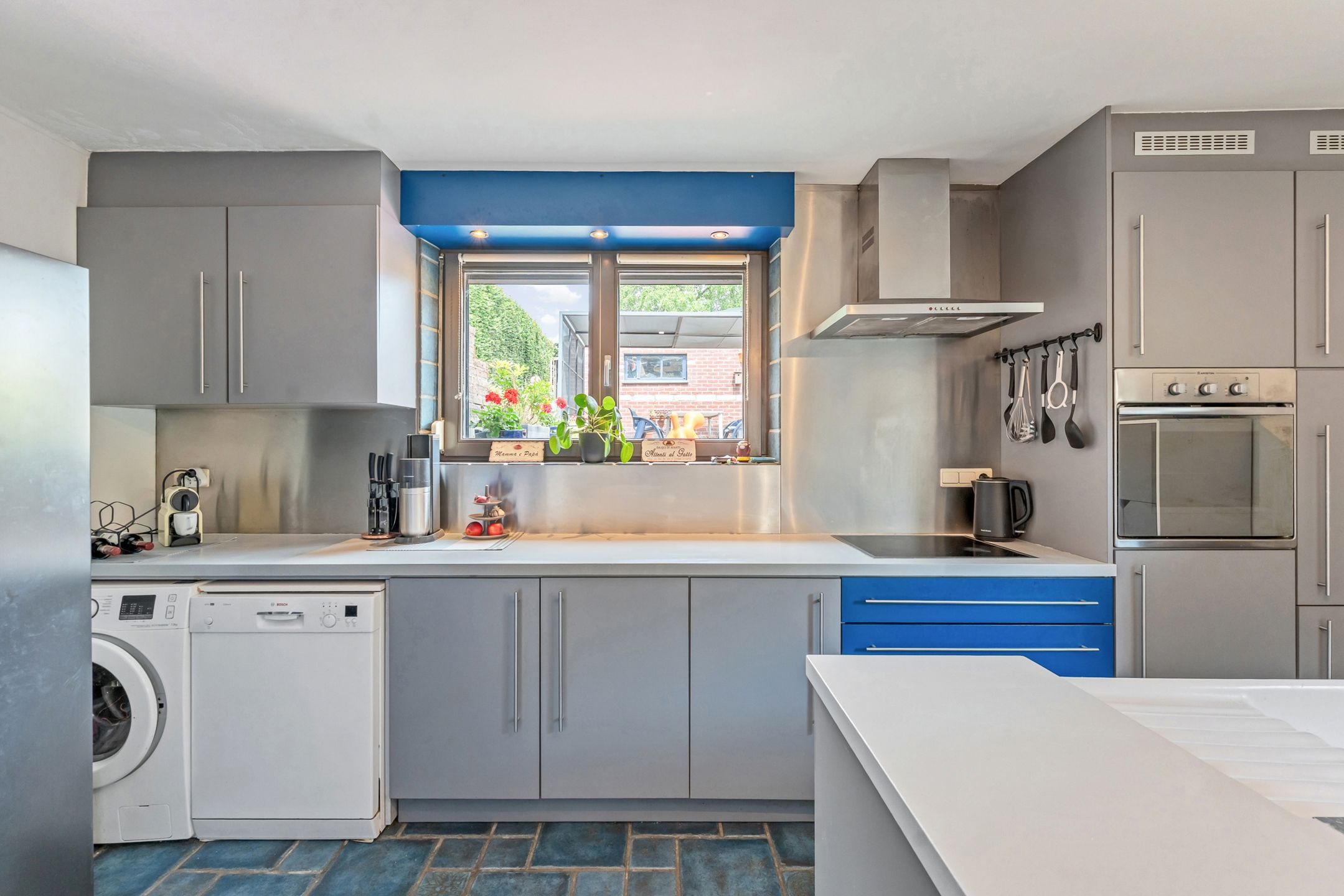 Karakteristieke woning met 4 slpk, bureel op 11a10ca foto 8