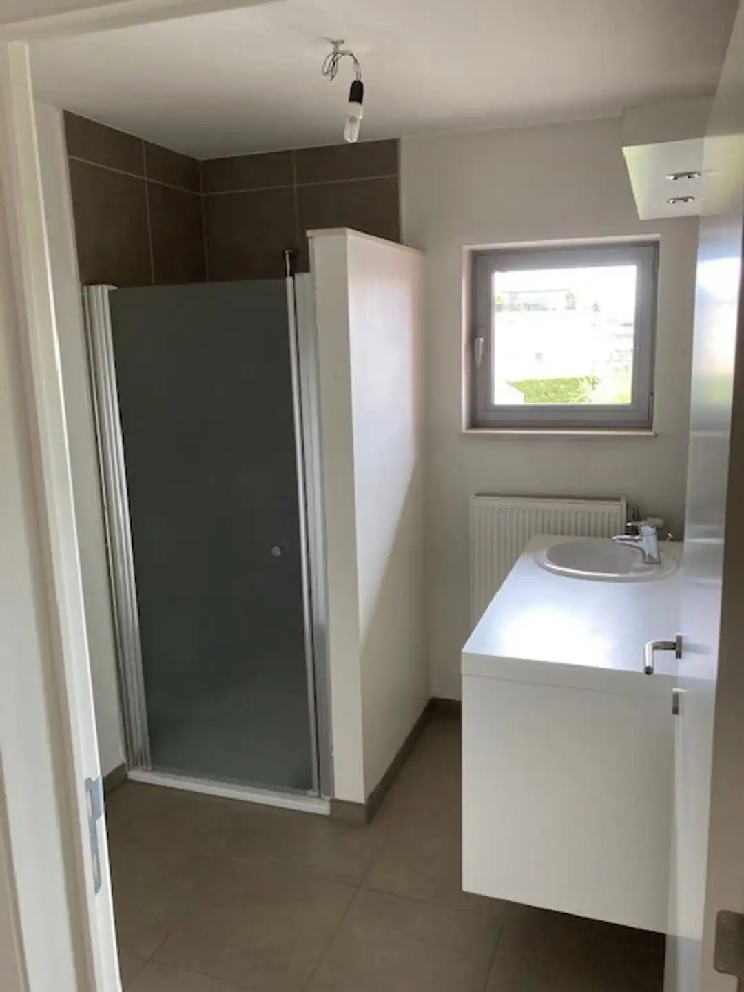 TE KOOP: appartementsblok met handelsgelijkvloers foto 12