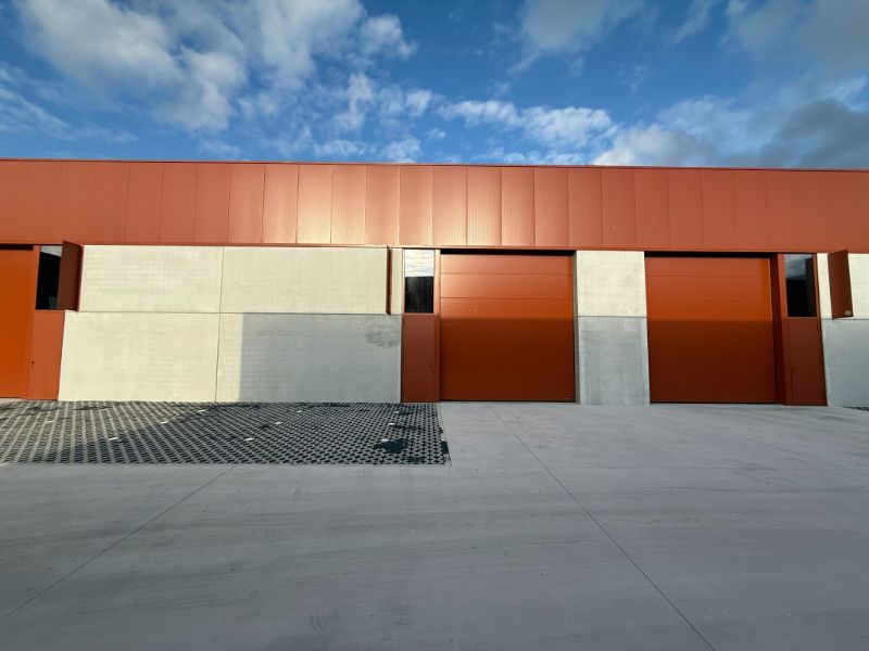 Magazijn (UA13) van 210m² te huur in bedrijvenpark VIEF te Evergem foto {{pictureIndex}}
