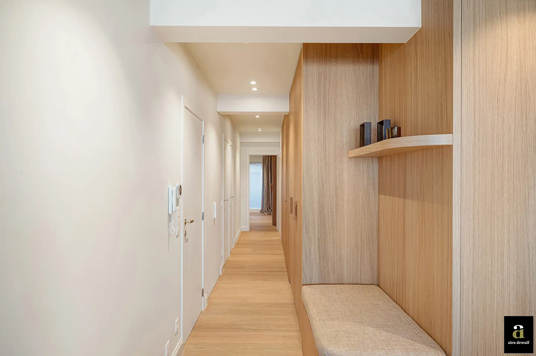 Pas gerenoveerd appartement met zeezicht op het Rubensplein. foto 12