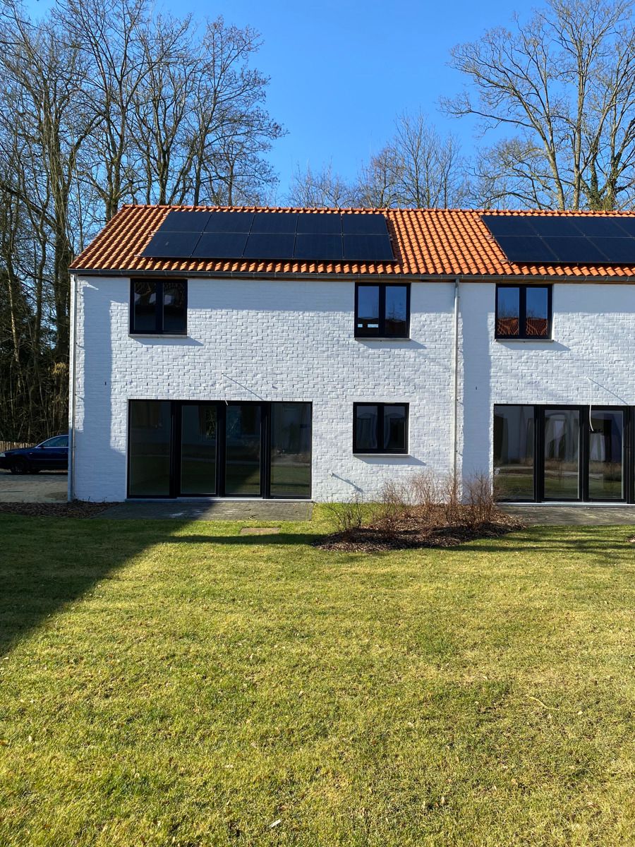 Energiezuinige woning in een uniek kader! 6%btw! foto {{pictureIndex}}
