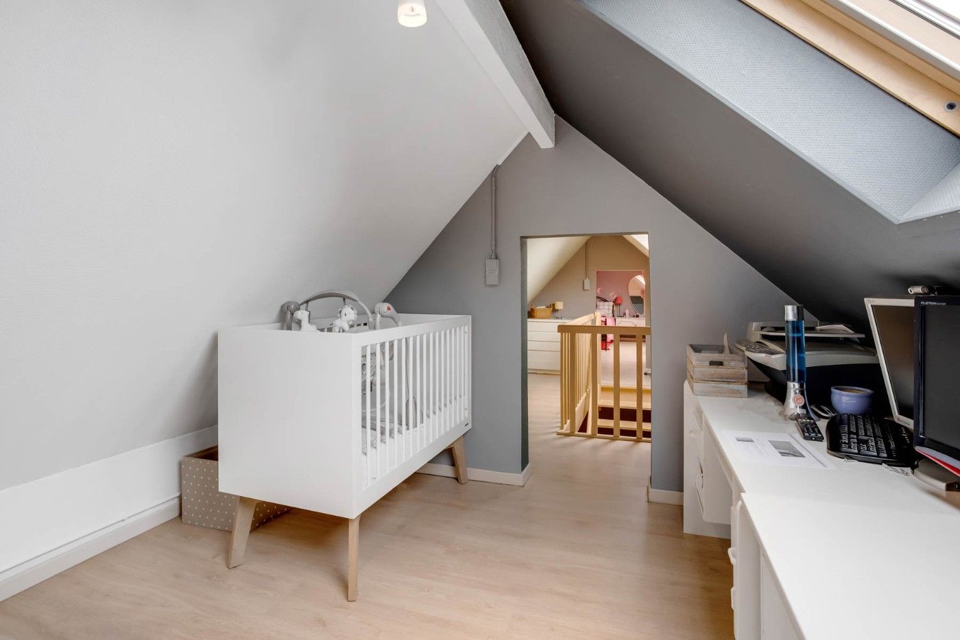 Riante, instapklare woning met 6 slpk., tuin en garage op 3115m² foto 31