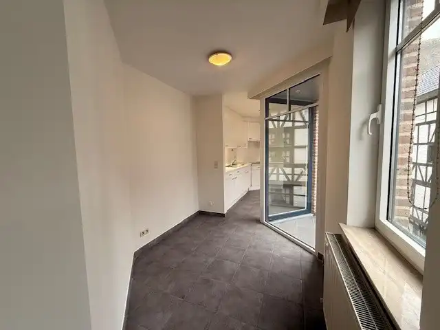 Verzorgd appartement met 1 slaapkamer, terras en lift. foto 4