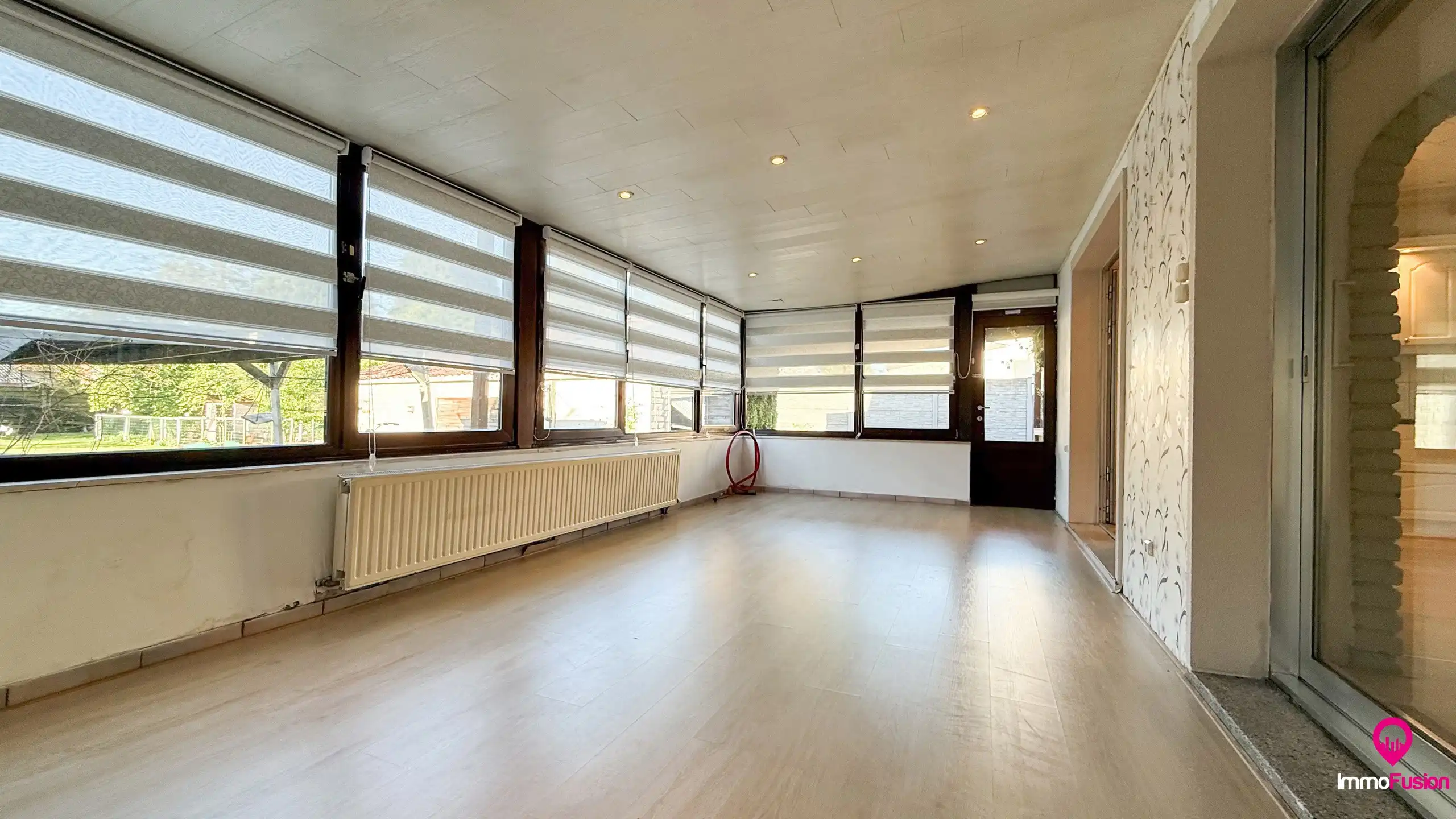 Charmante woning met 3 slaapkamers op ruim perceel van 890m² foto 13