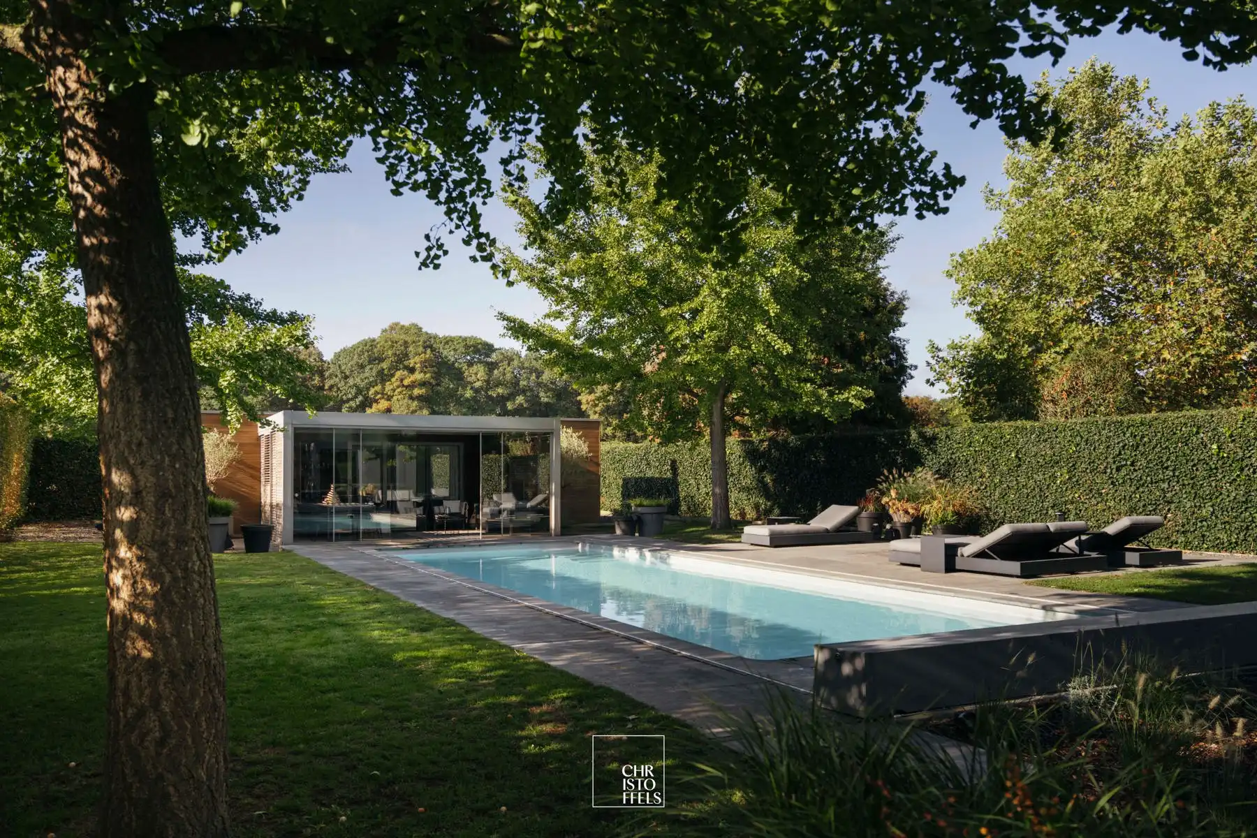 Moderne villa (374 m²) met zwembad en poolhouse op perceel van 1.039 m² foto 25