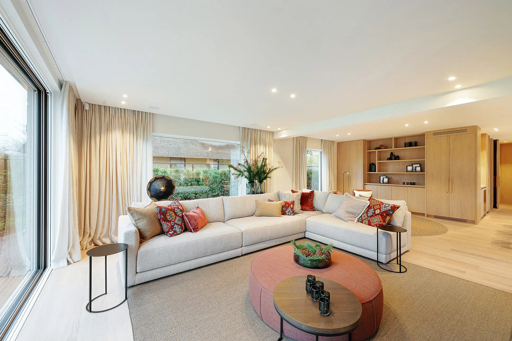 Alleenstaande villa, gelegen in een residentiële omgeving foto 8