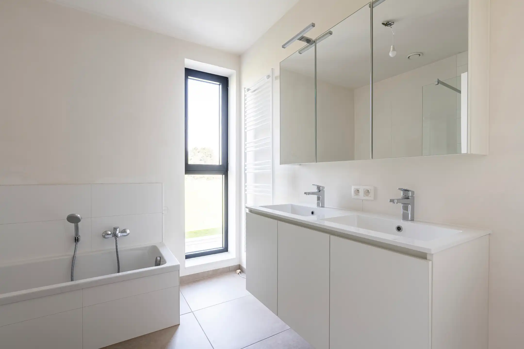 Appartement met 3 slpks en groot terras met zicht op weiland foto 16