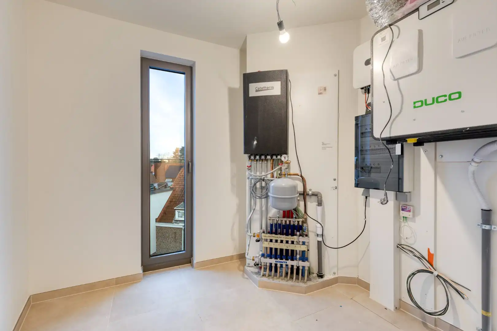 Modern en energiezuinig appartement op toplocatie in Roeselare foto 8