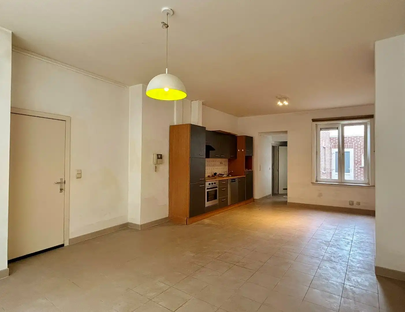 Duplex-appartement met terras in het centrum van Ieper foto 2