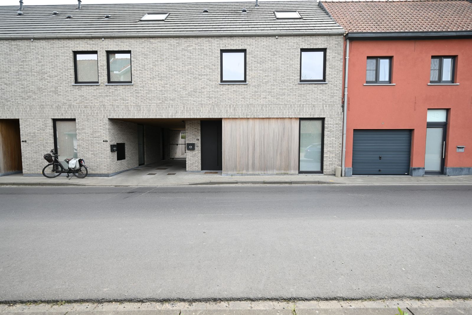 Ruime nieuwbouw woning met garage! foto 16