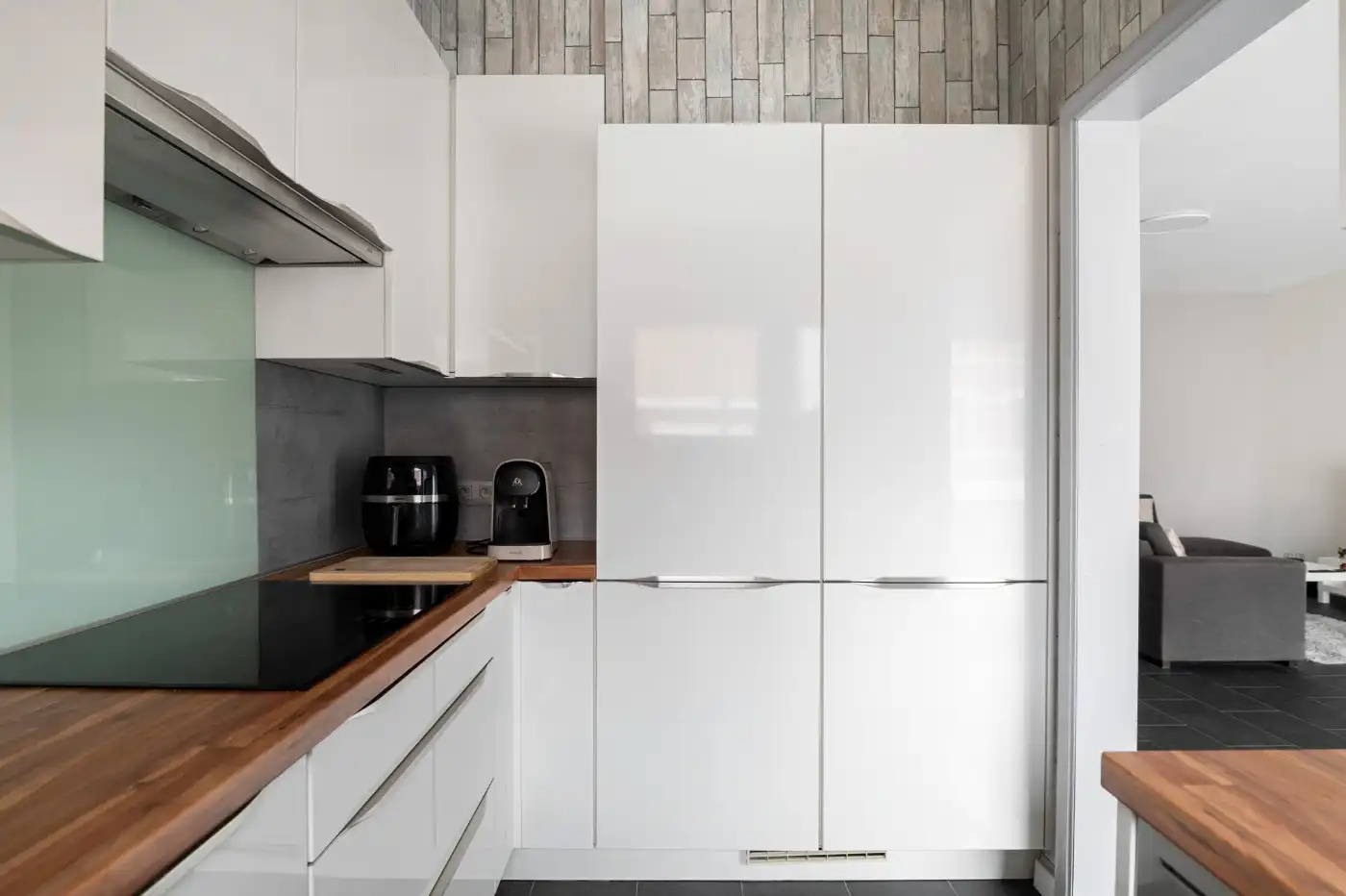 Instapklaar appartement met 2 slpk., balkon en garagebox foto 7