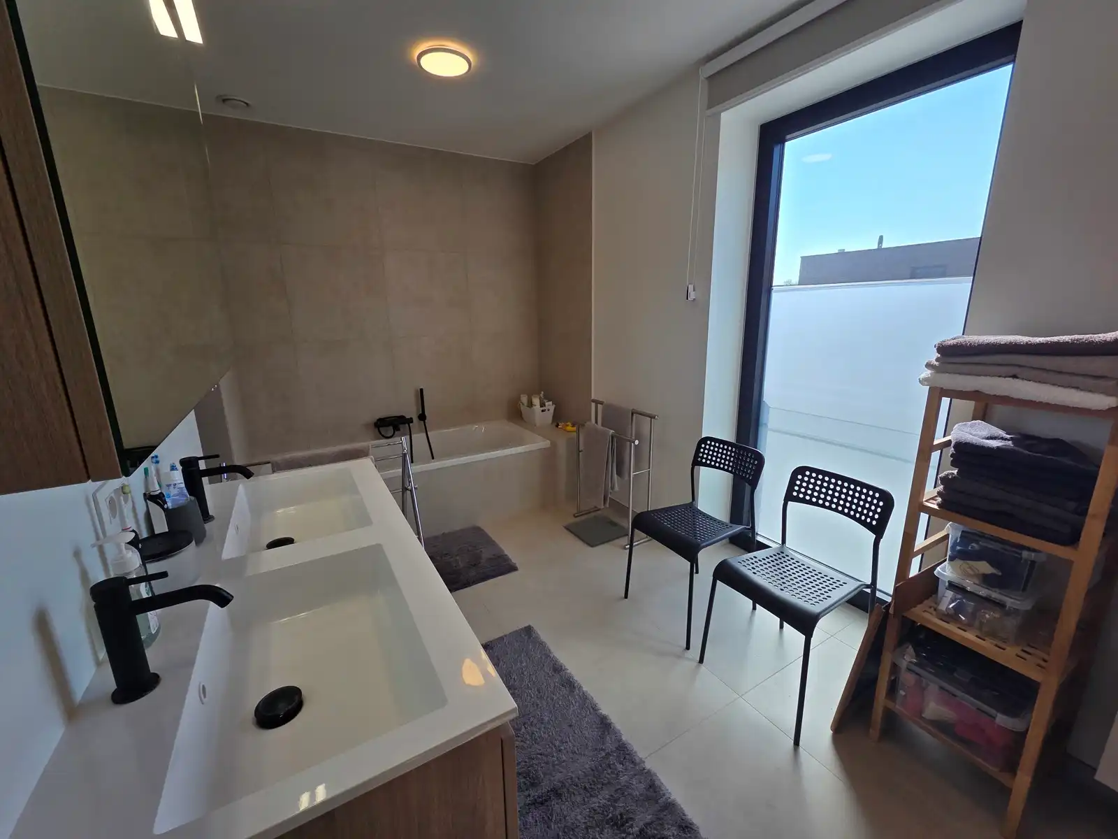 Instapklare recente woning met mooie tuin!!! foto 21