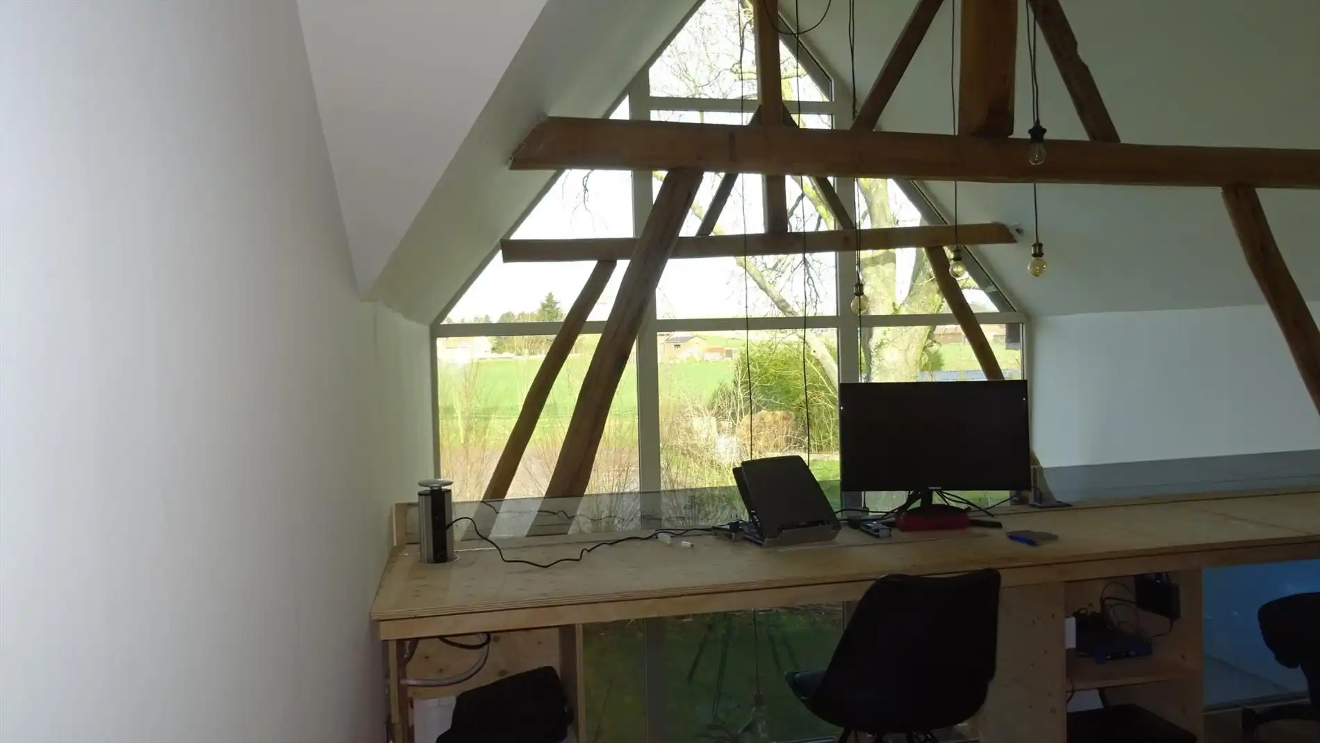 Rustig gelegen karaktervolle woning foto 18