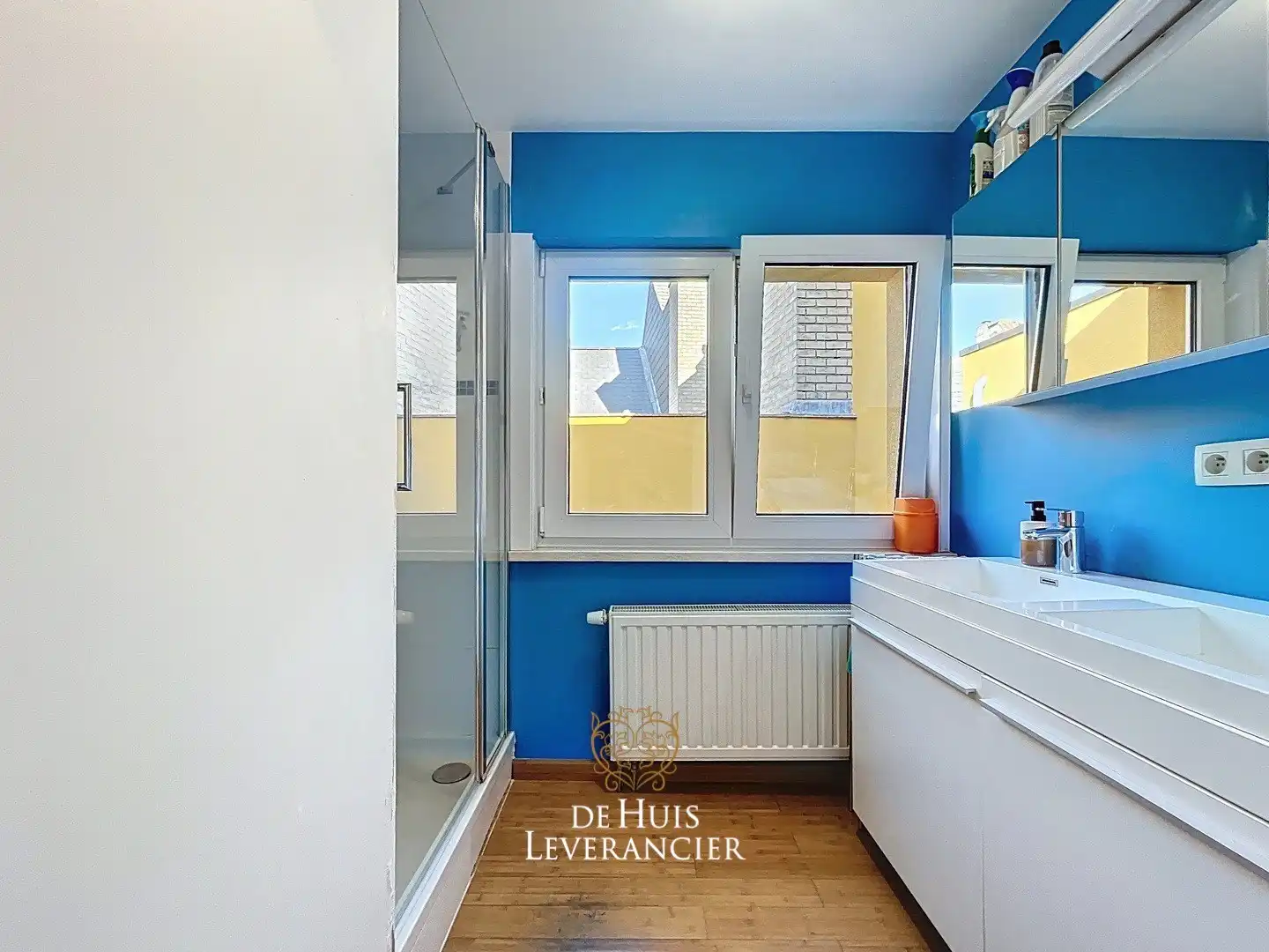 Ruime gezinswoning met 4 slpks, 2 bdks en tuin tegenover park De Schorre te koop foto 10