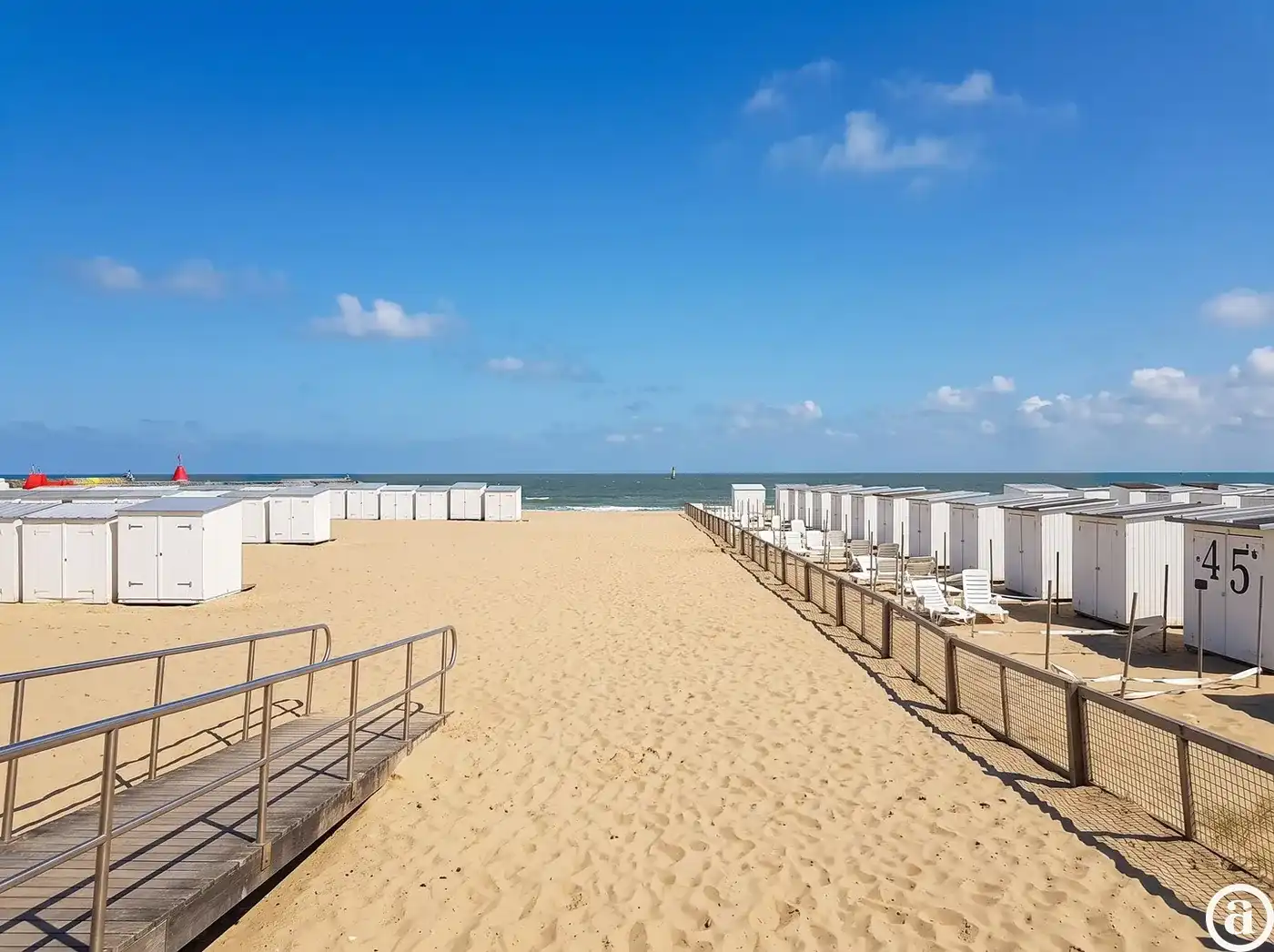 Instapklare handelsruimte op een toplocatie aan de Zeedijk van Knokke. foto 8