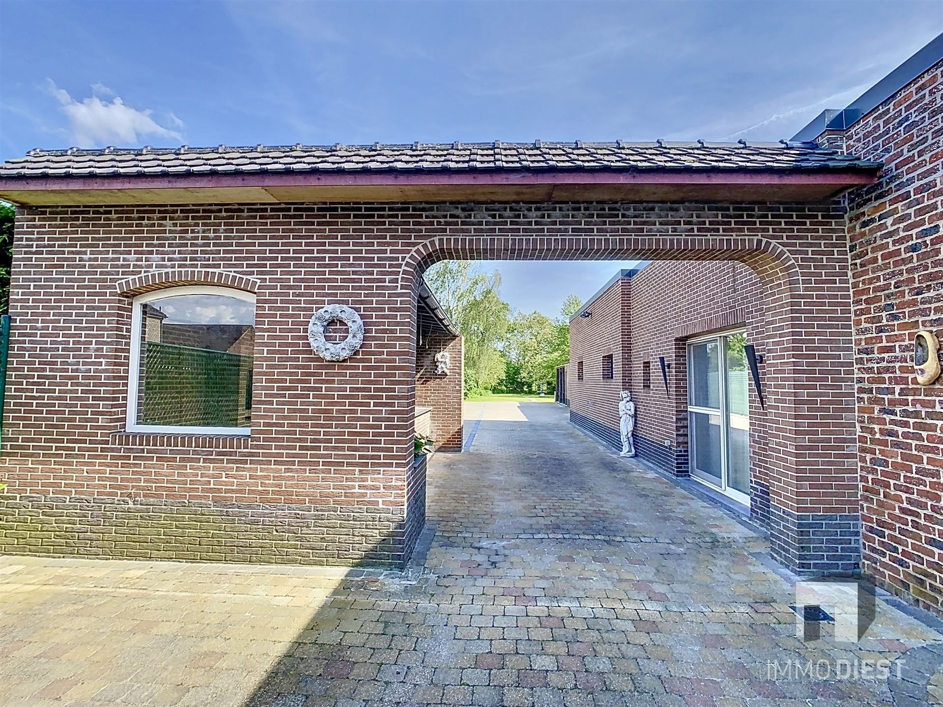 Handelszaak + woning + appartement! foto 50