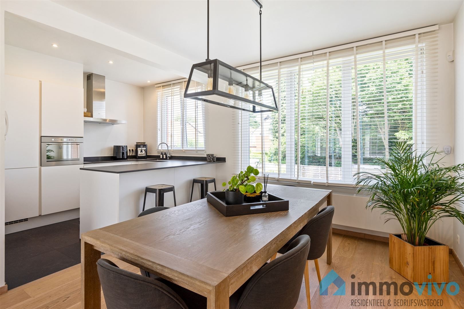 Gerenoveerde woning met prachtige tuin op toplocatie in Edegem foto 18