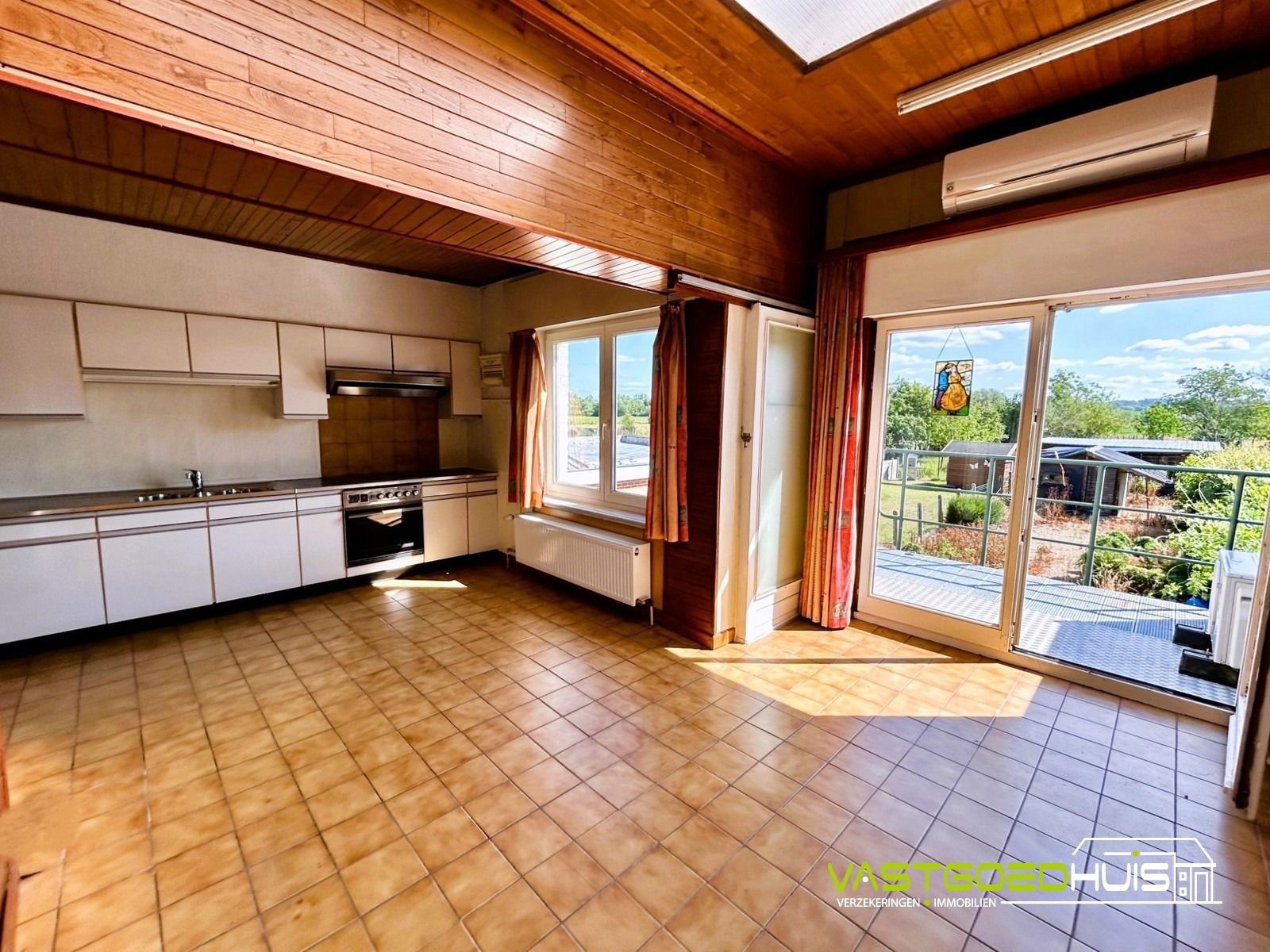 Karaktervolle bel-etagewoning met tuin en garage foto 7