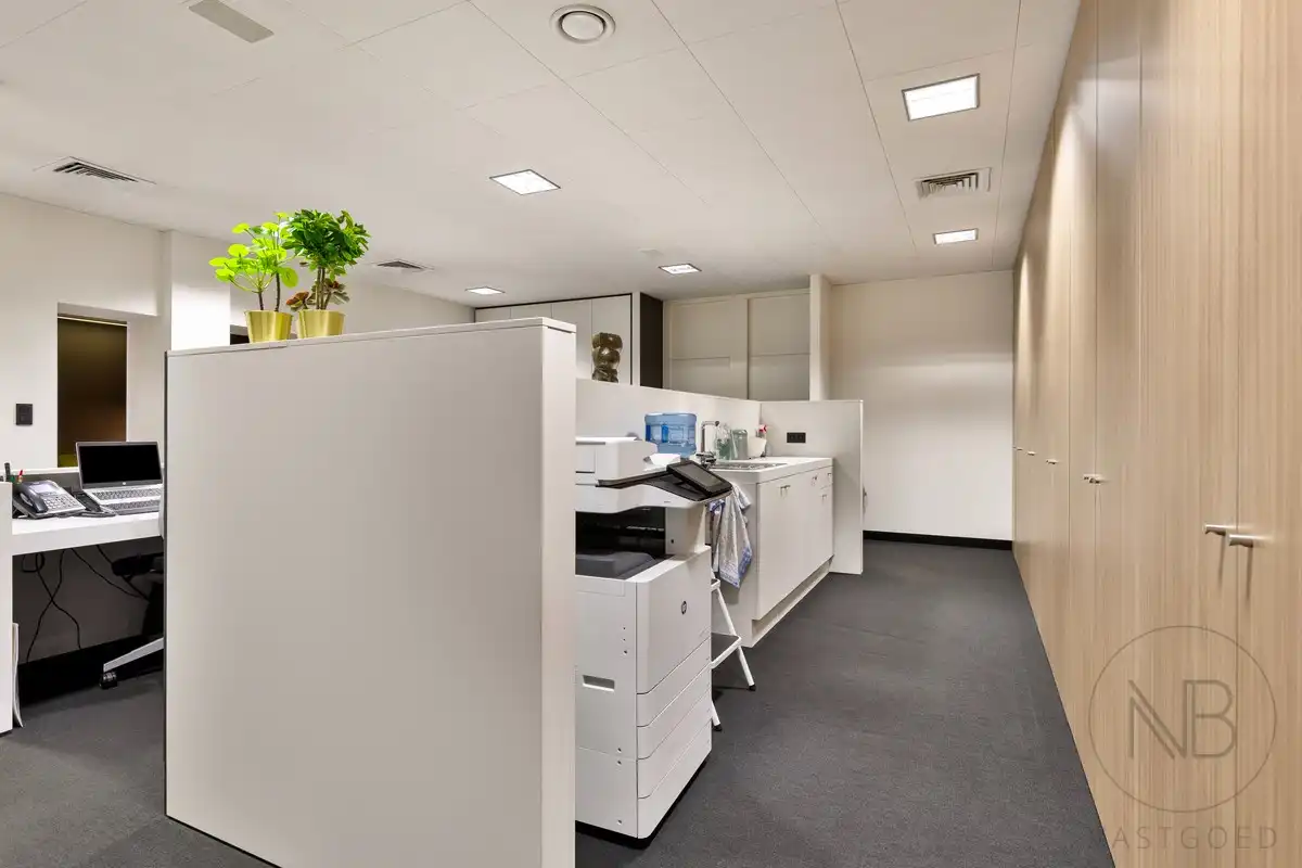 Instapklare en goed gelegen kantoorruimte foto 30