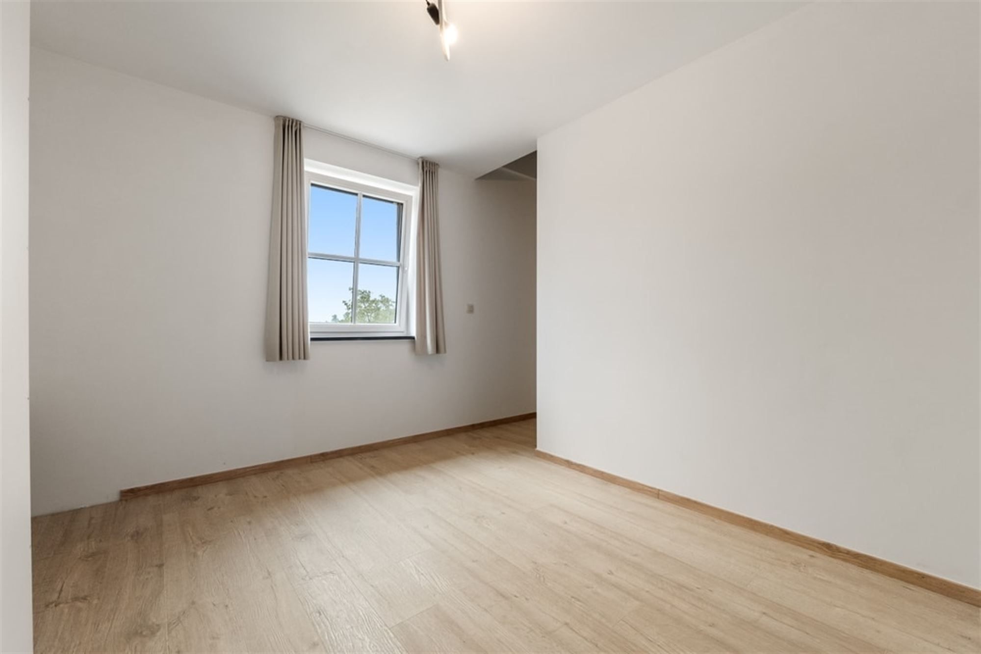 UNIEKE LANDELIJKE GEZINSWONING MET BIJBOUW VAN 320M² OP PRACHTIG PERCEEL  foto 61