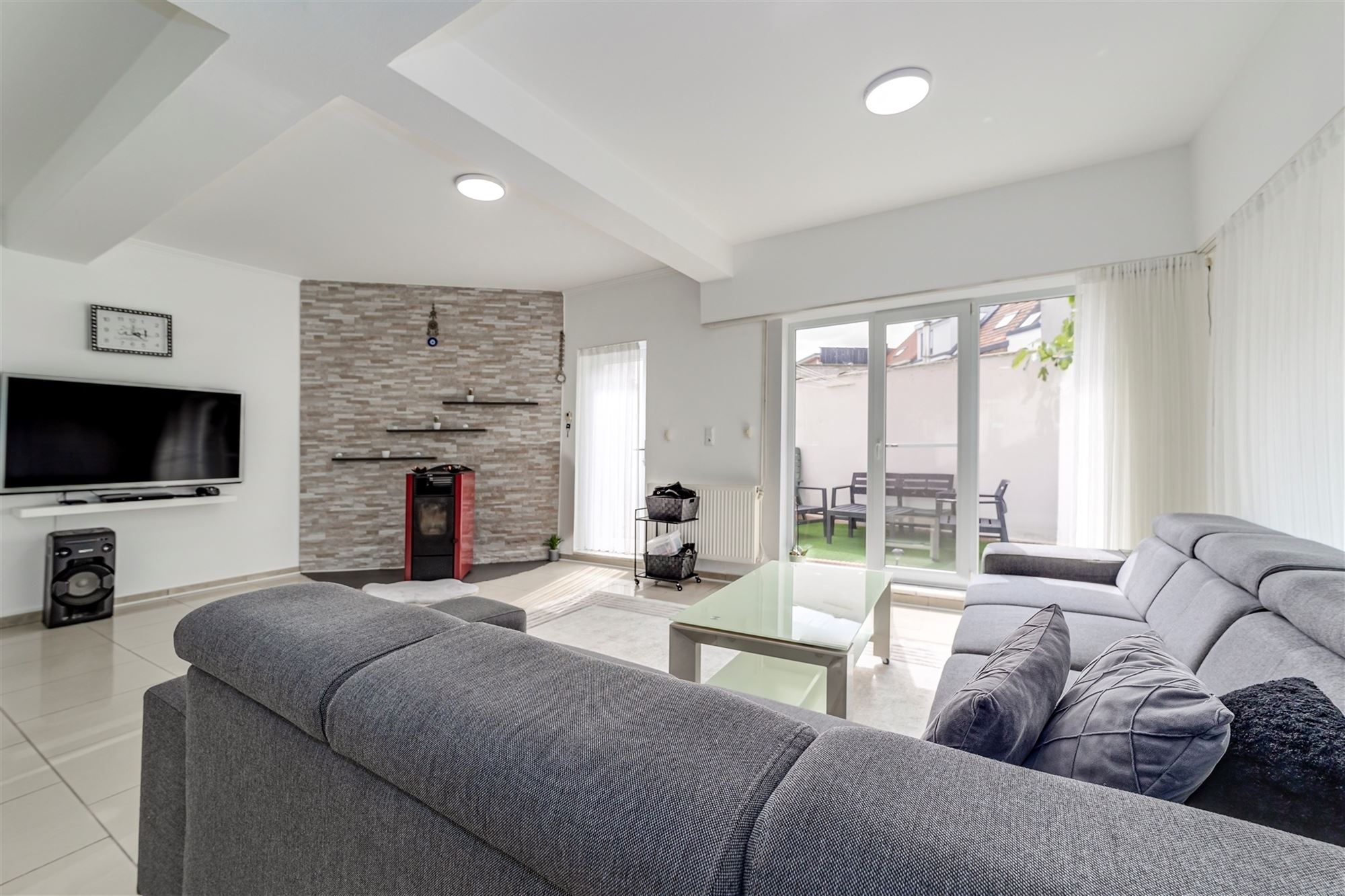 Huis te Hoboken met 4 slpk en 2 garages foto 4