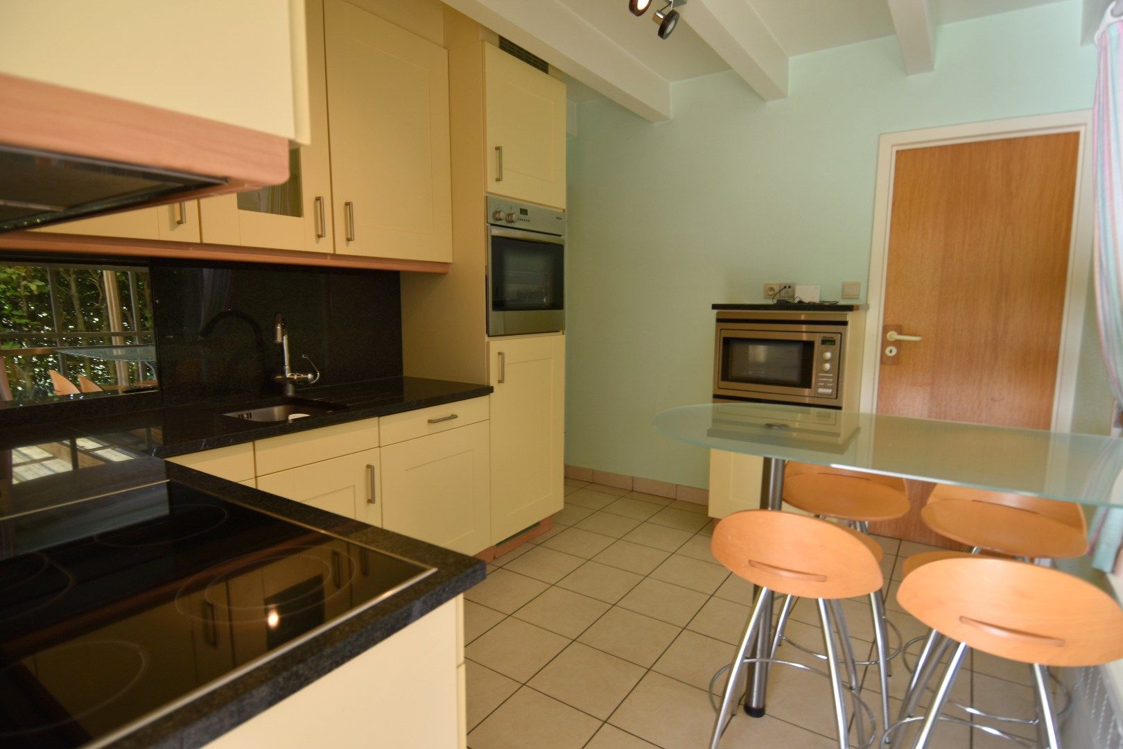 Charmante woning met 3 slaapkamers met een rustige ligging te Aalbeke foto 7