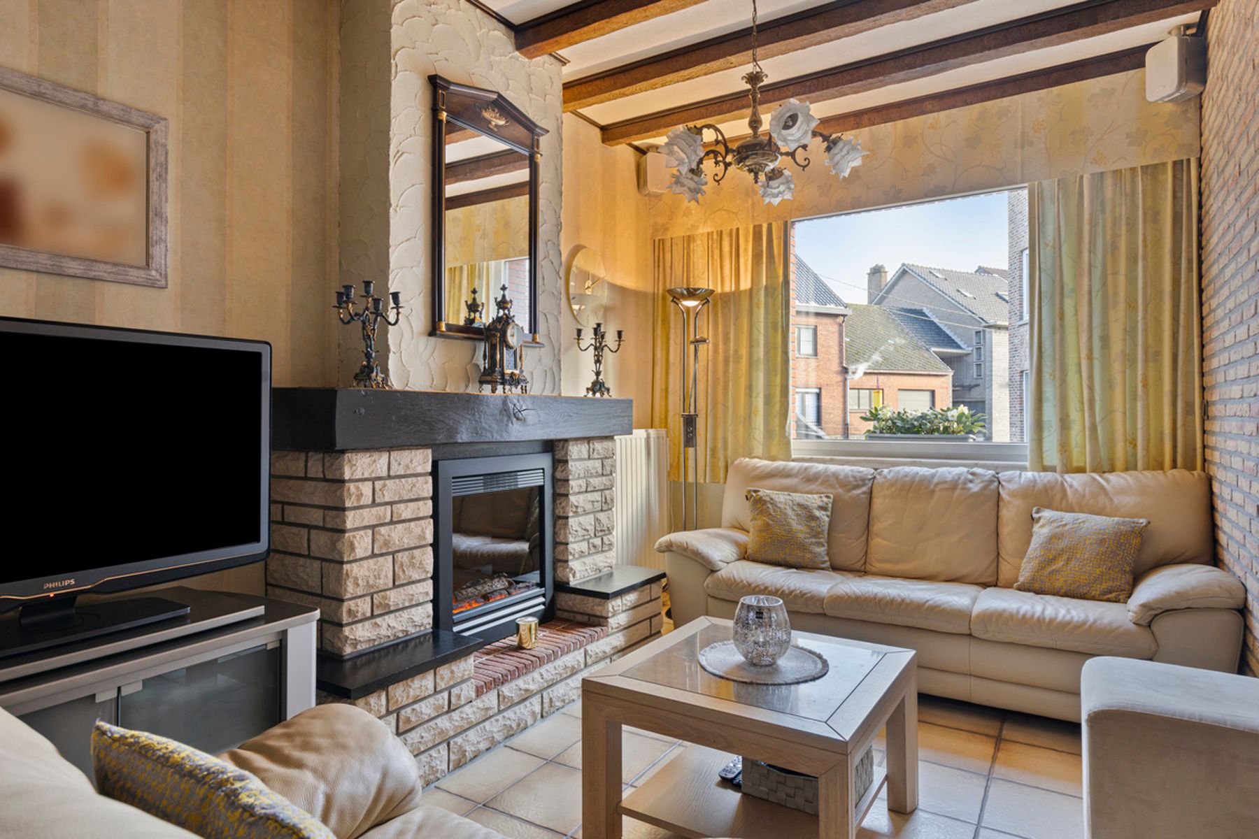 Instapklare centrumwoning met garage en autostaanplaats.  foto 7