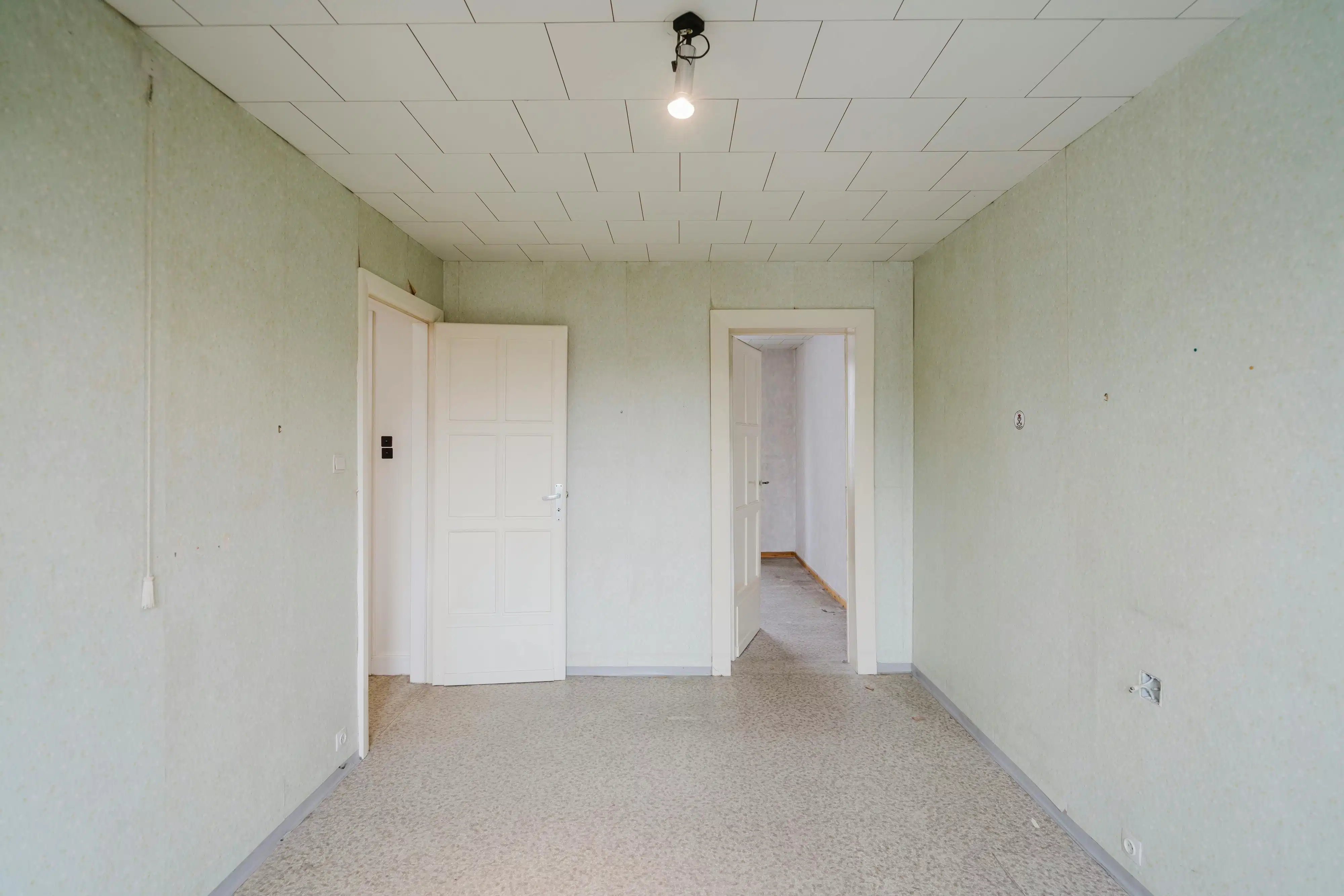 Bel-etage met inpandige garage op toplocatie in Kortrijk foto 11