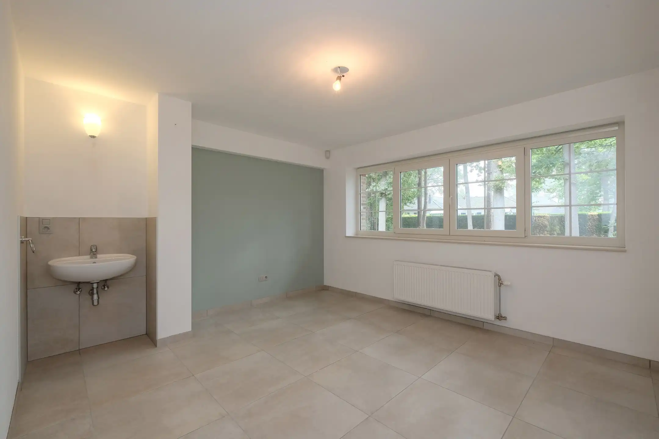 Hedendaagse en energiezuinige villa in rustige wijk foto 8