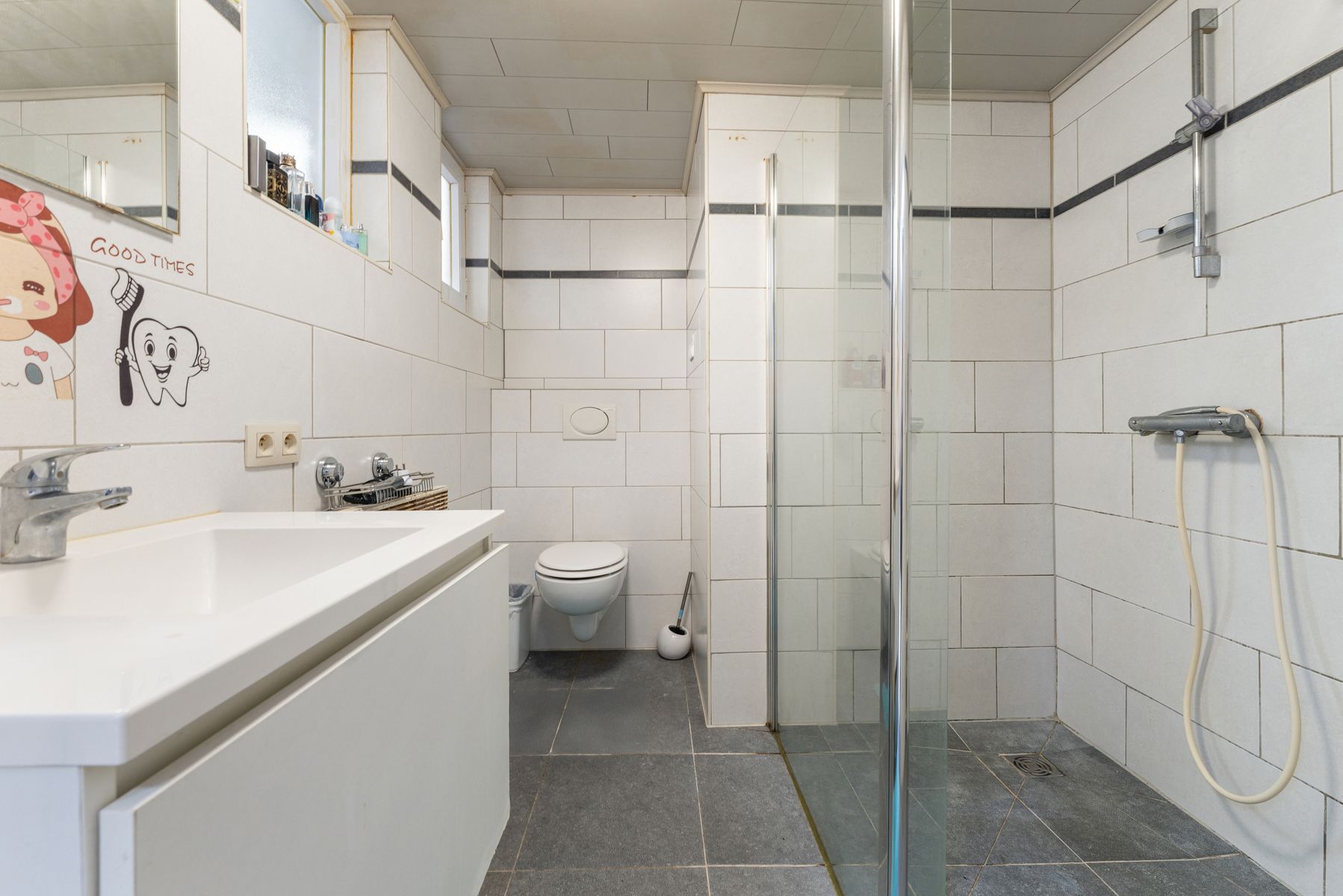 Centraal gelegen woning met afzonderlijke garage foto 8