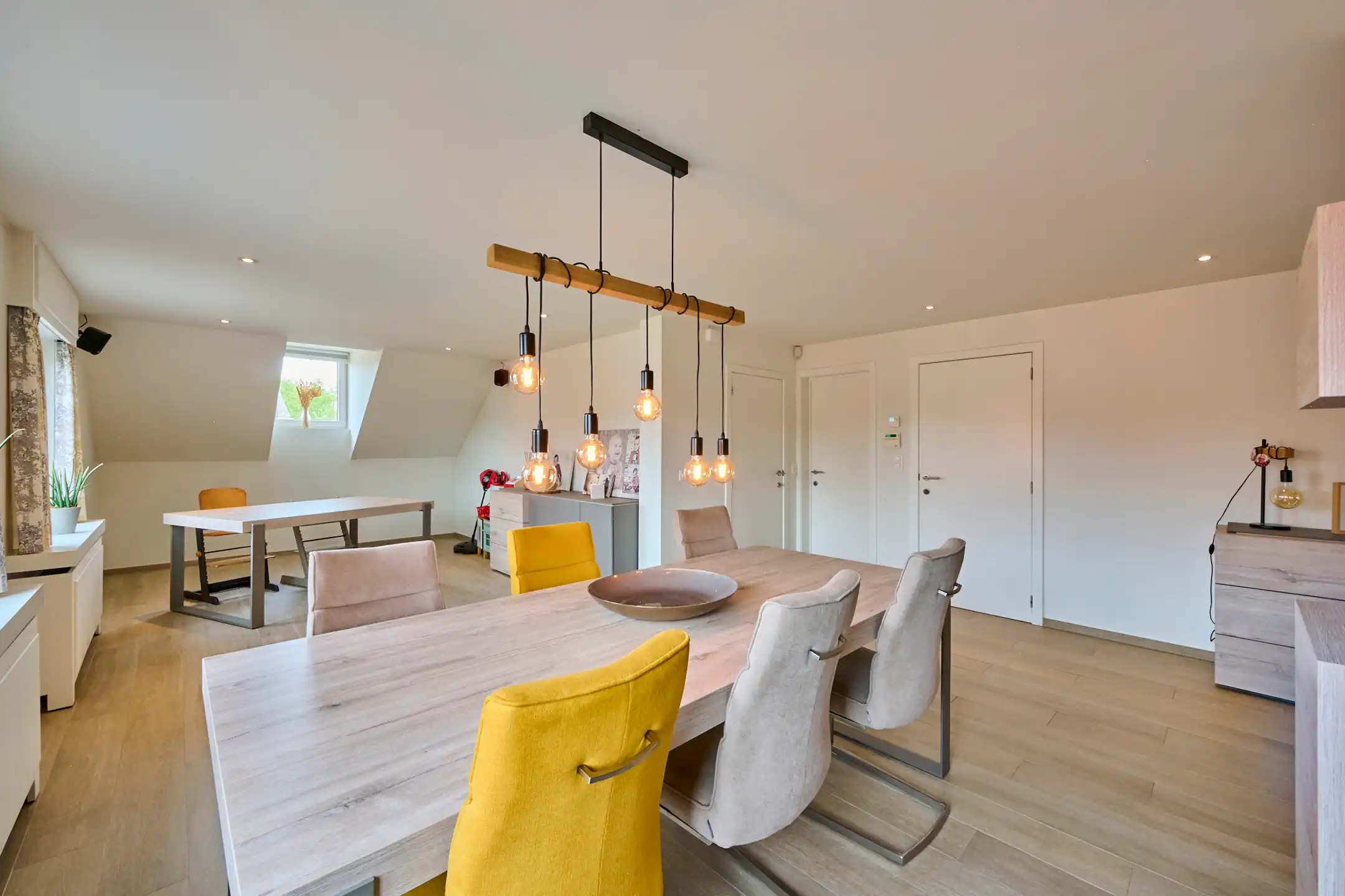 Ruim handelspand met woonst (3slpk)- zwemvijver  - diverse mogelijkheden !  foto 21