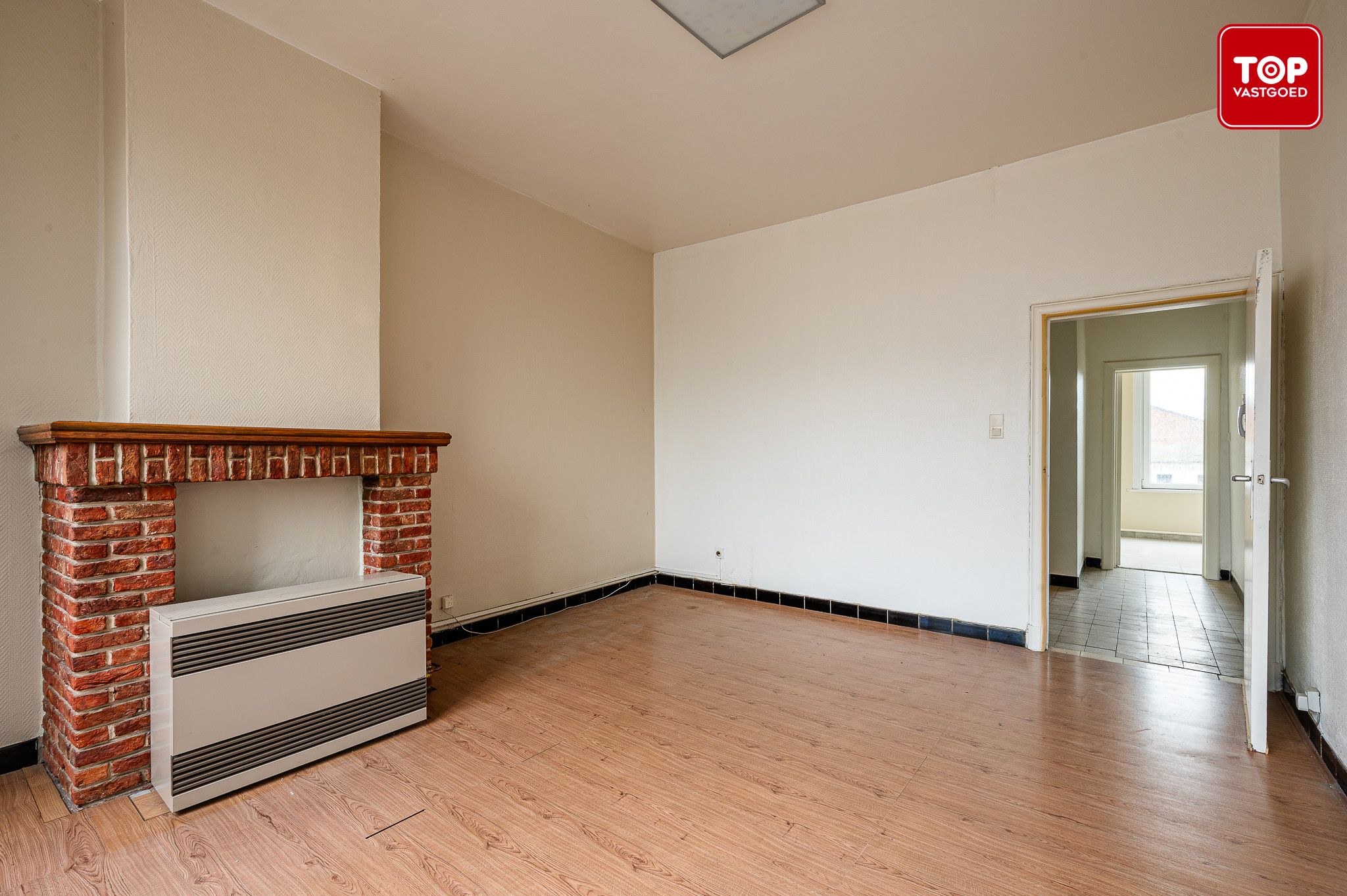 Op te frissen 2-slaapkamer appartement. foto 5