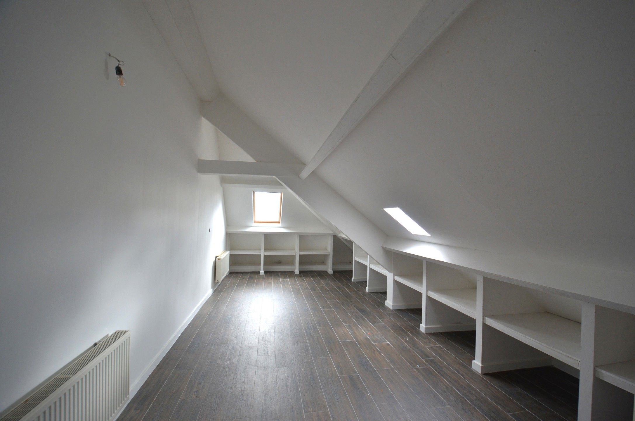 Zeer ruime woning met potentieel foto 19