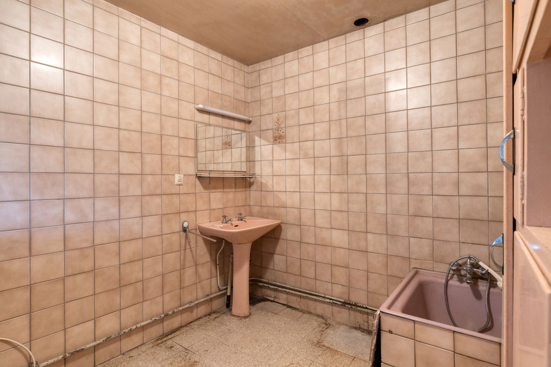 Te renoveren open bebouwing (mog. optioneel achterliggend bouwland) foto 13