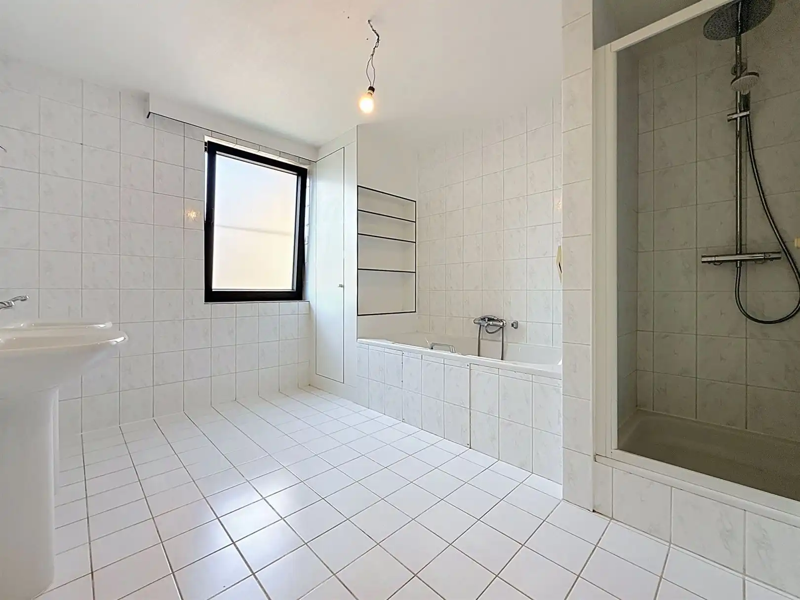 Huis met praktijkruimte, 4 slpks,  2 bdks, 10a 34ca foto 57